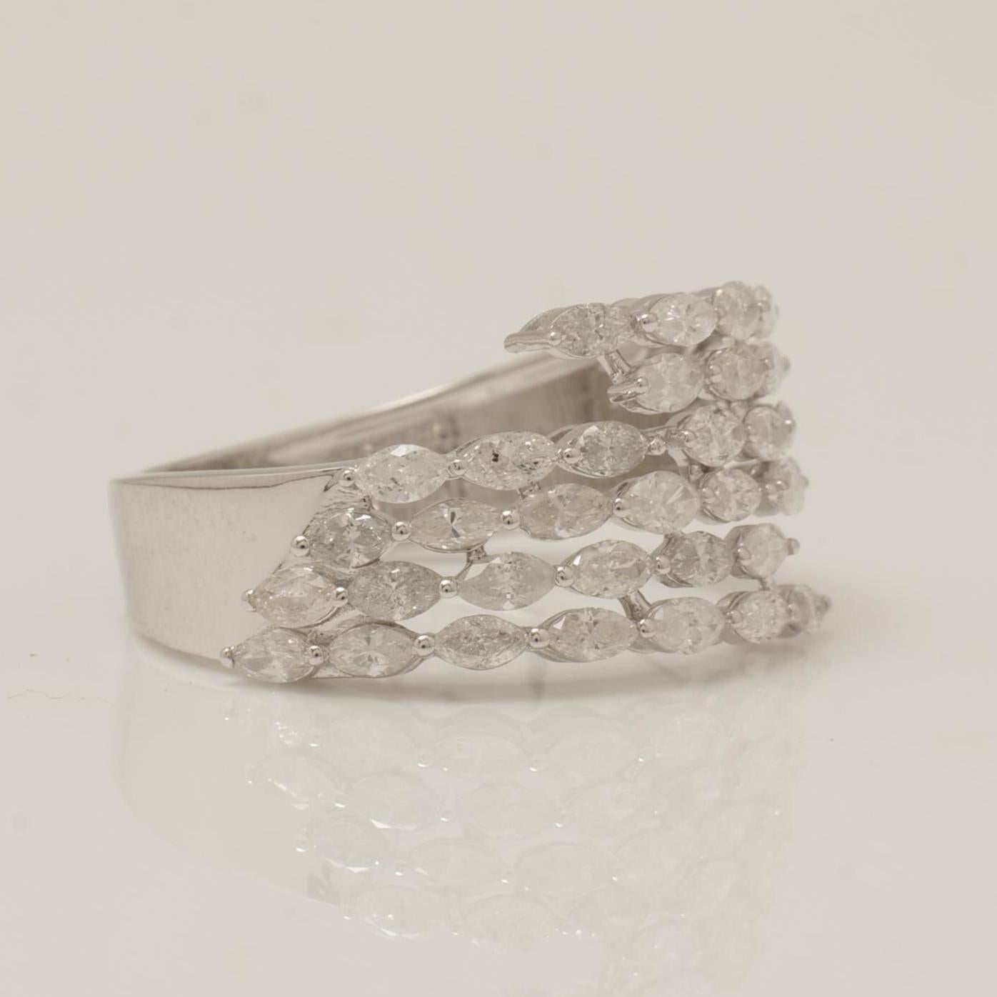Donna Anello a fascia larga con diamante Marquise in oro massiccio 14K (certificato) in vendita