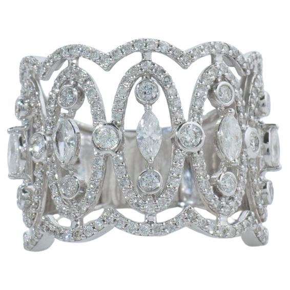 Anello con diamante largo Marquise in oro massiccio 14k (certificato) in vendita