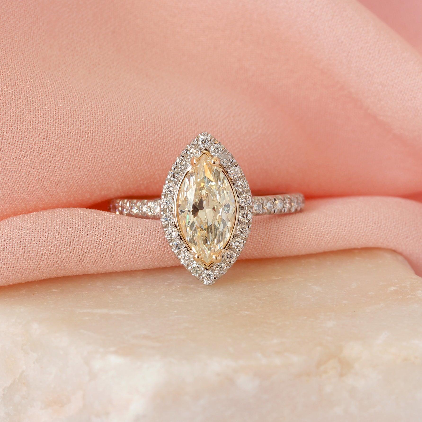 Marquise Yellow Halo Diamond Unique Engagement Ring, Alternative Bride - Daisy In New Condition For Sale In Hertsliya, IL