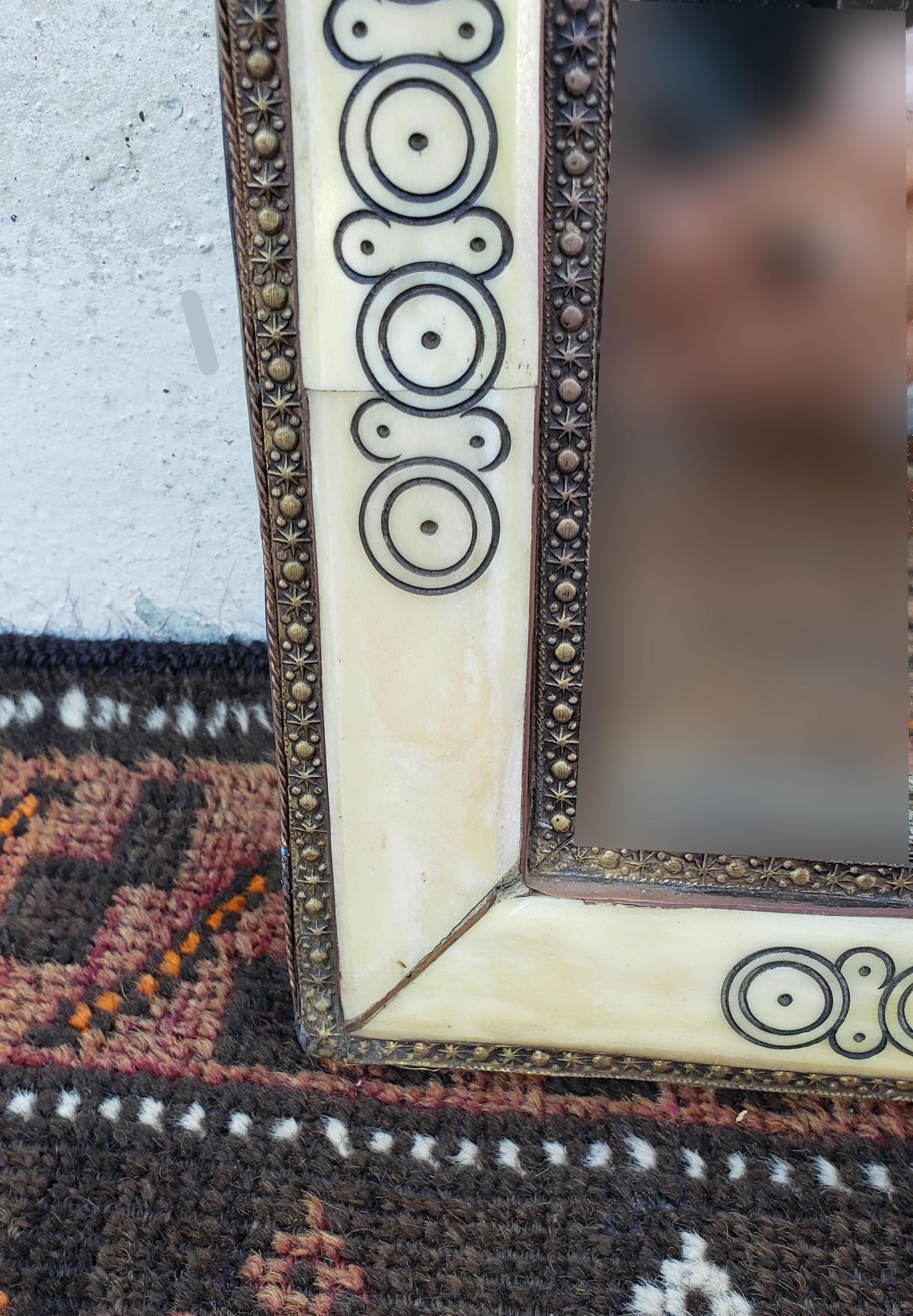 Contemporary Marrakech Arched Bone Mirror, Har 4 For Sale