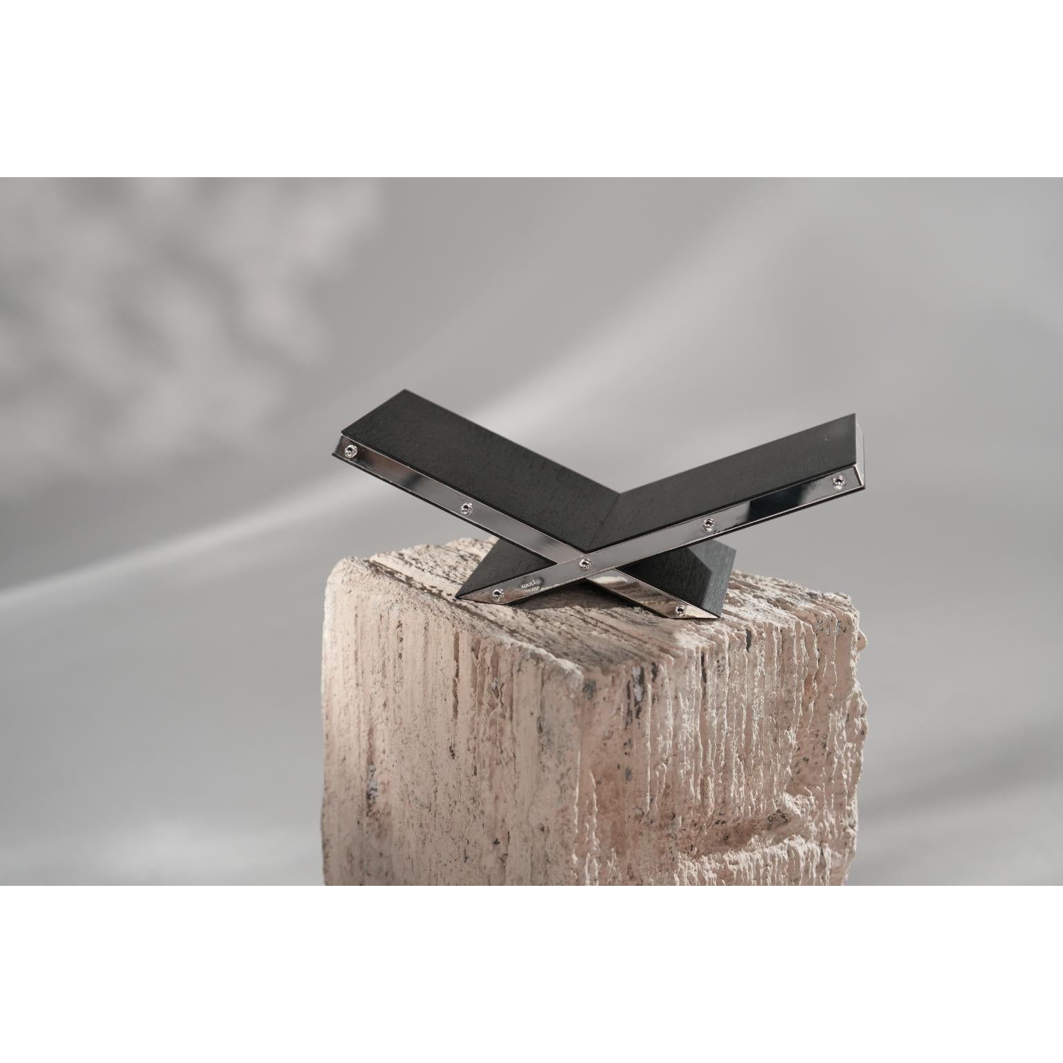 Turc Porte-livre Marri en laiton plaqué argent par Marau en vente