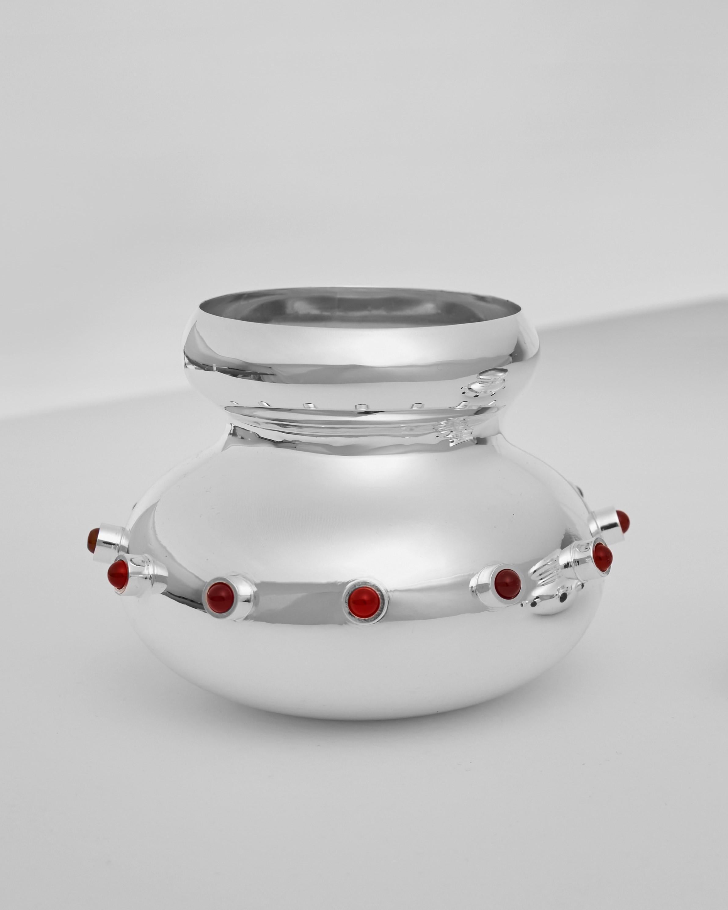 Turco Vaso piccolo Marri in ottone placcato argento e pietra di Corniola di Marau in vendita