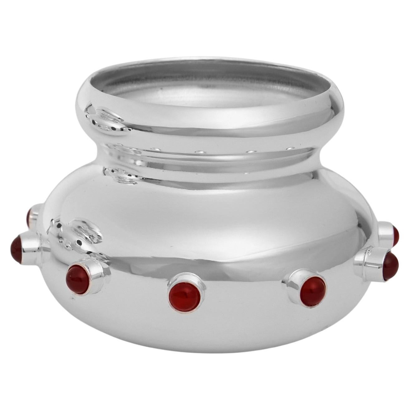Vaso piccolo Marri in ottone placcato argento e pietra di Corniola di Marau in vendita