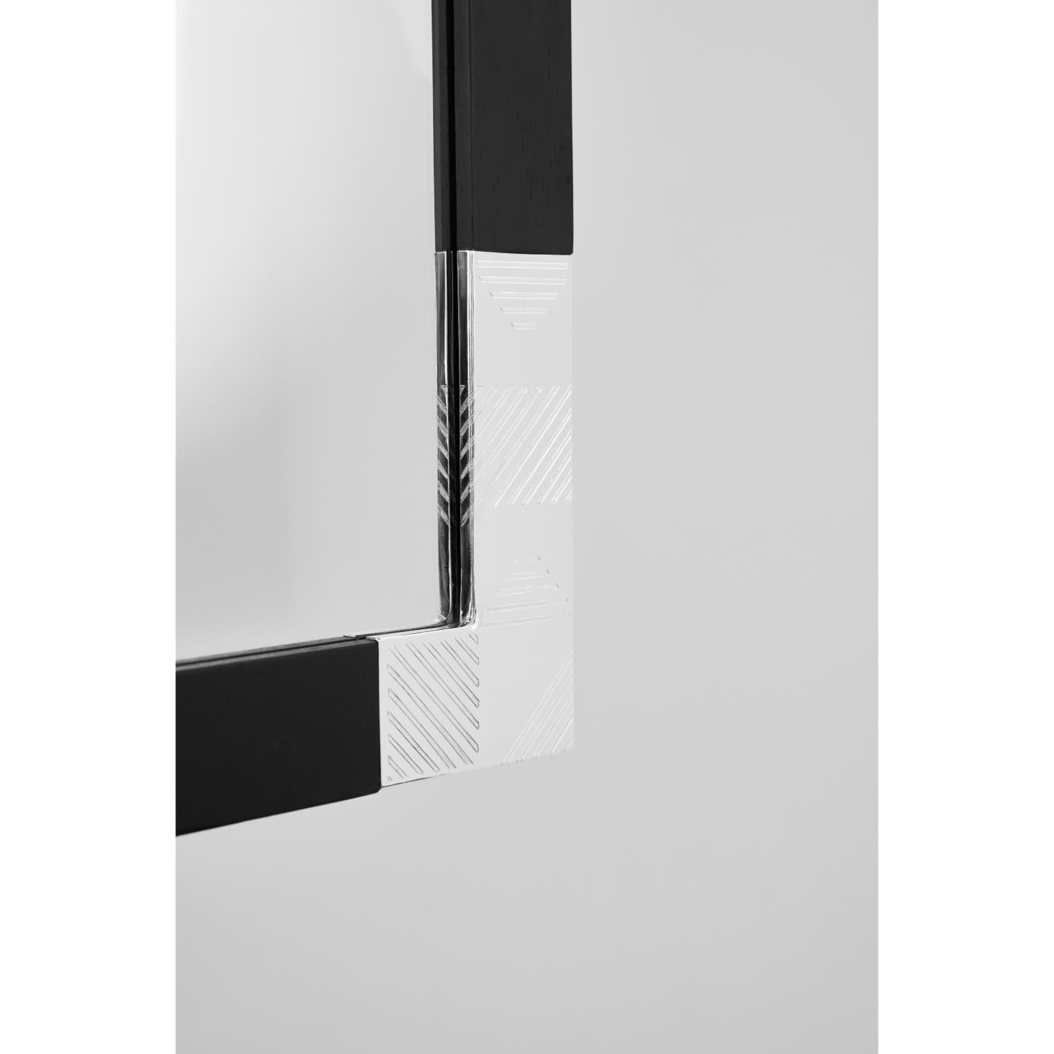 Marri Wandspiegel aus versilbertem Messing und Alpi-Eichenfurnier von Marau (Moderne) im Angebot