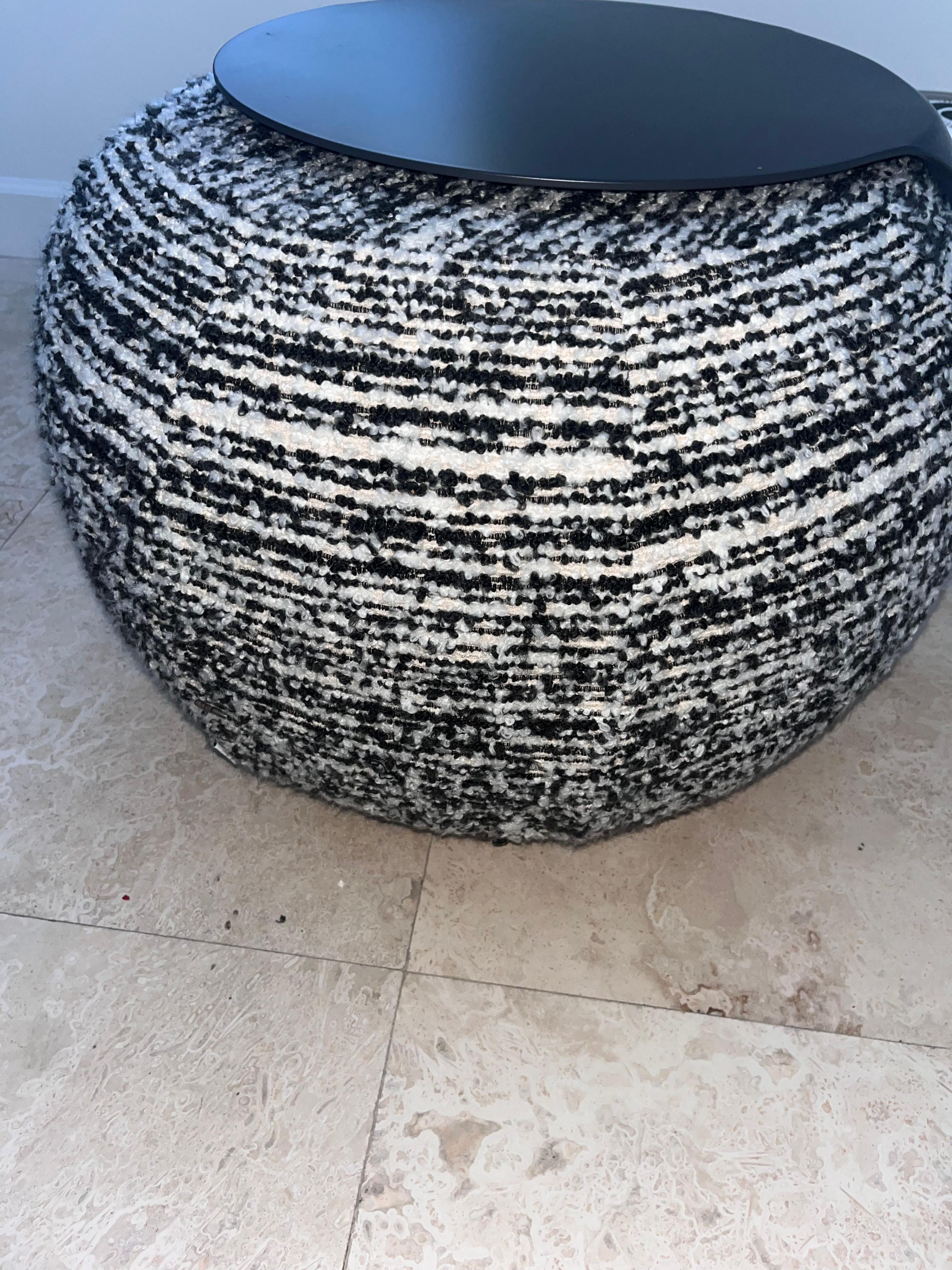 Pouf et table multifonctionnels Marrimor Toof en STOCK en vente 2
