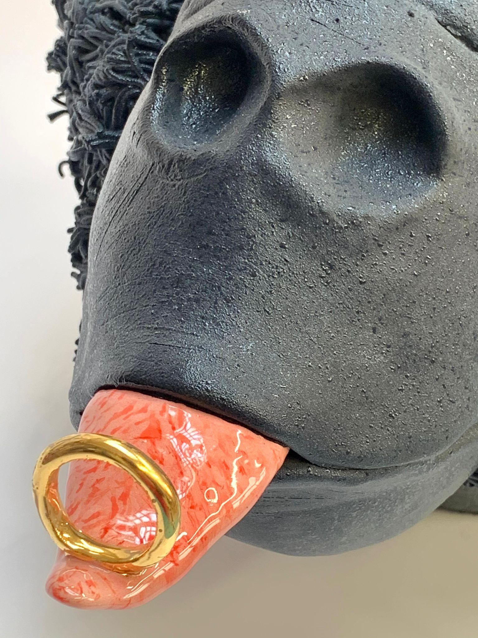 italien Centre de table en céramique Marry Me Gorilla fabriqué à la main en Italie sans moule, 2023 en vente