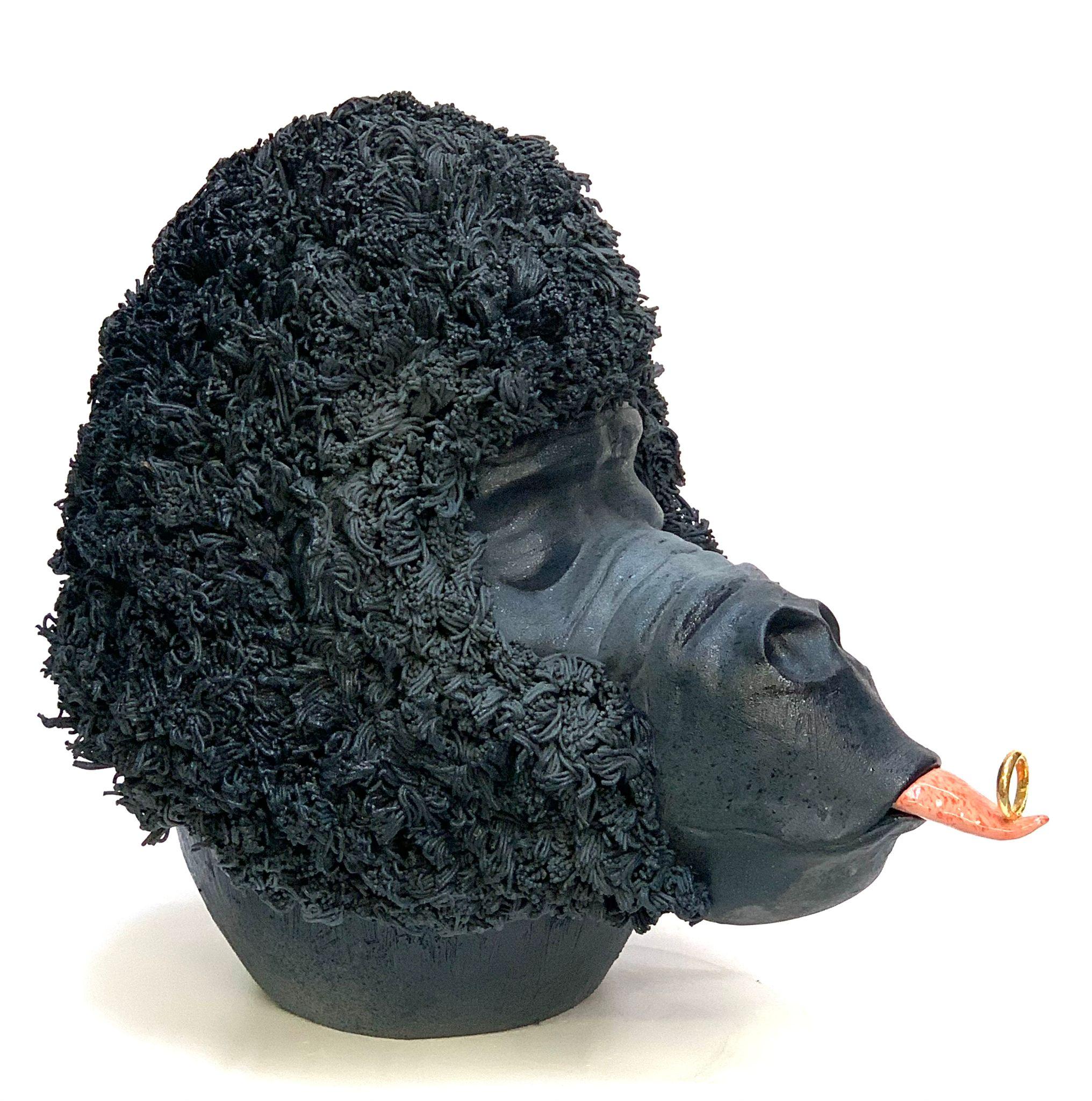 Fait main Centre de table en céramique Marry Me Gorilla fabriqué à la main en Italie sans moule, 2023 en vente