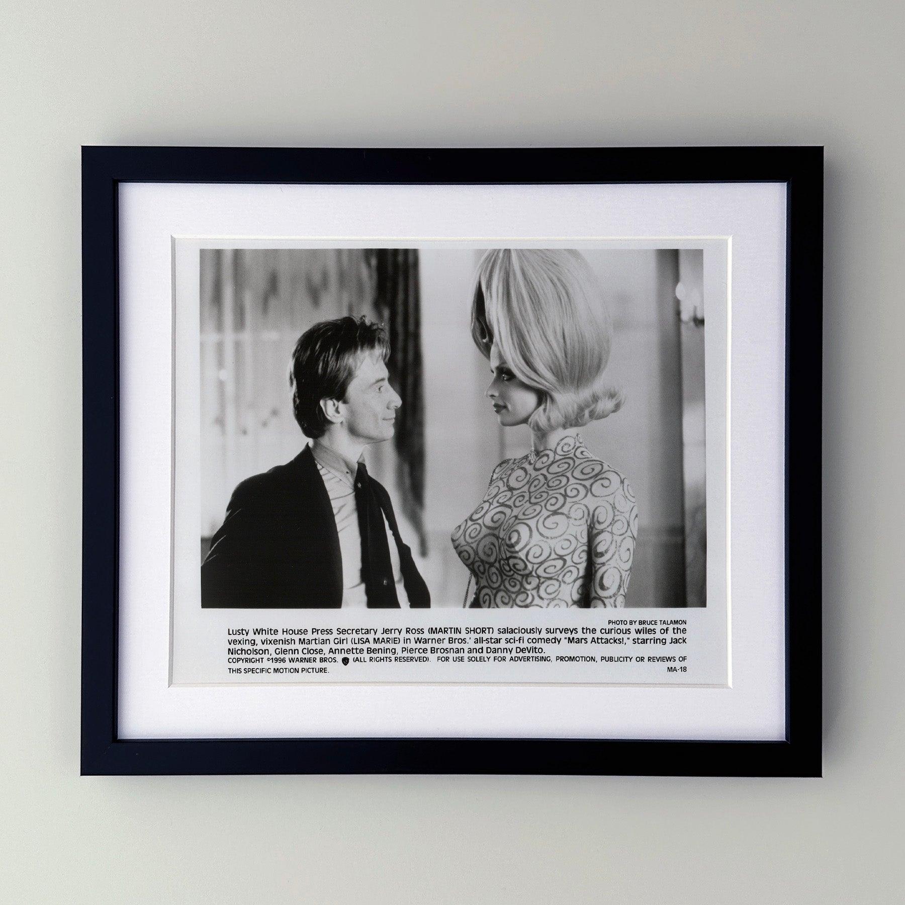 Original 8x10 inches Publicity Film Still for Mars Attacks (1996) starring Jack Nicholson, Pierce Brosnan and Sarah Jessica Parker and directed by Tim Burton.

Publicity (film/production) stills were created to help studios promote their new films.