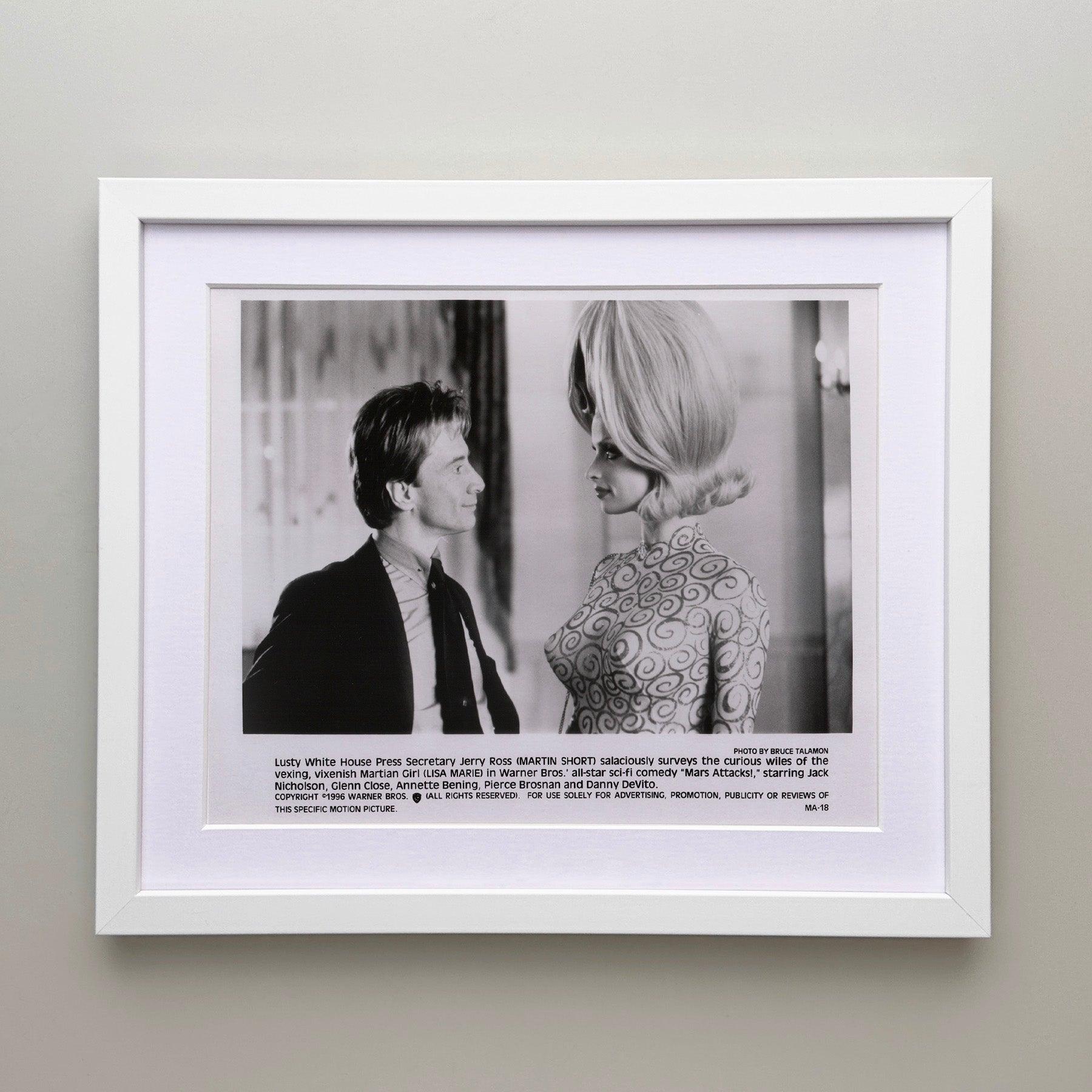 Mars Attacks 1996 Publicity Film Movie Press Still Framed In Excellent Condition For Sale In Bath, Somerset