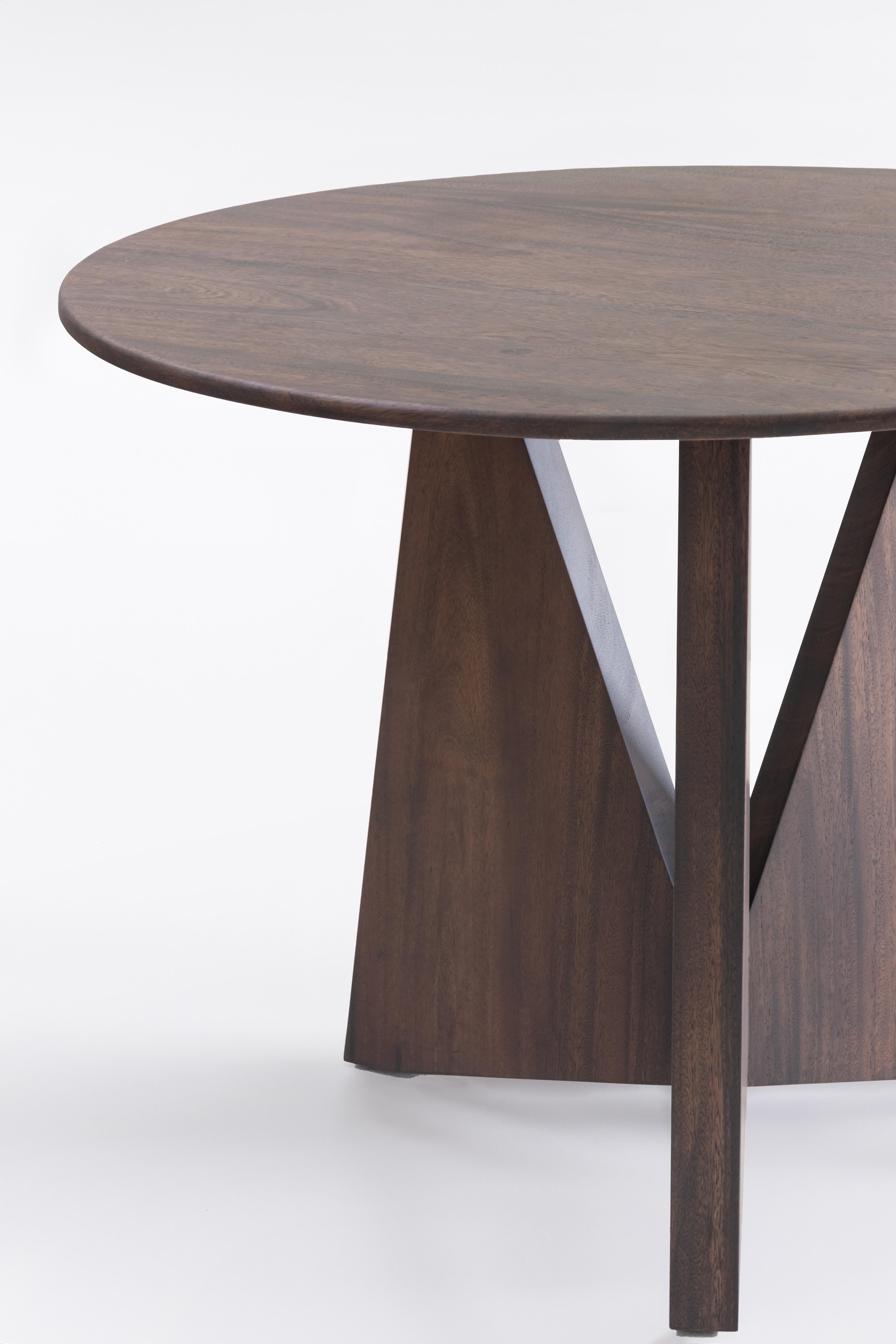 Hand-Crafted MARS round table, Natural Dark Monkey Pod Wood For Sale