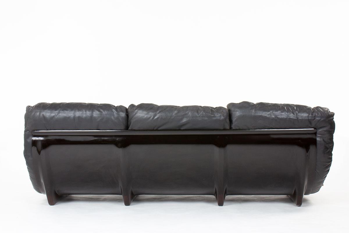 Marsala 3-seat sofa black leather by Michel Ducaroy for Ligne Roset 1970 In Good Condition For Sale In JASSANS-RIOTTIER, FR