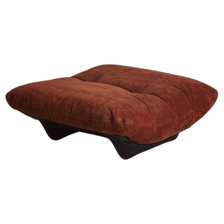 Marsala Ottoman in Red Velvet by Michel Ducaroy for Lignet Roset, France 1970s For Sale