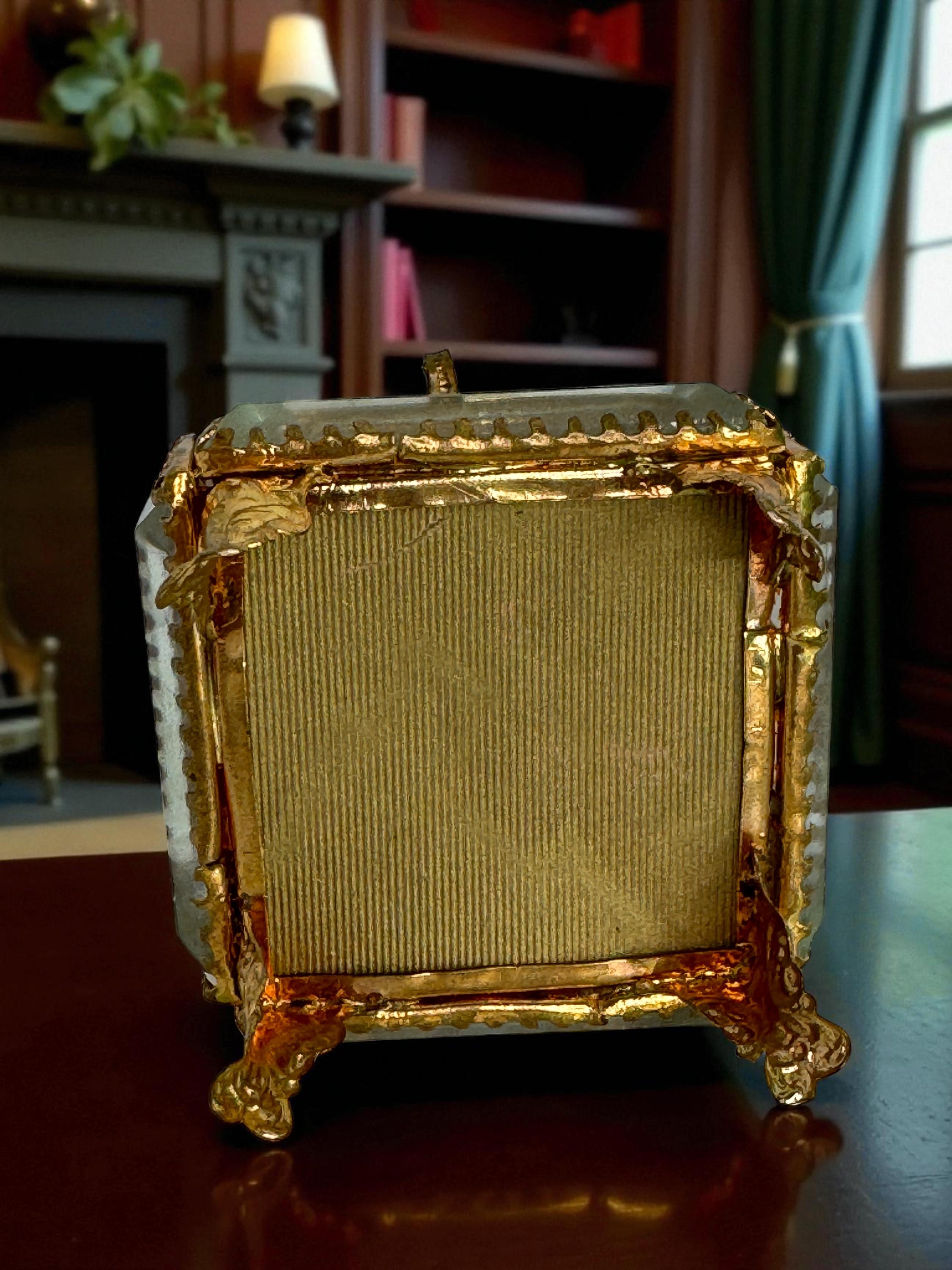 Marseille Antique French Grand Tour Souvenir Casket, Beveled Glass & Eglomise en vente 7