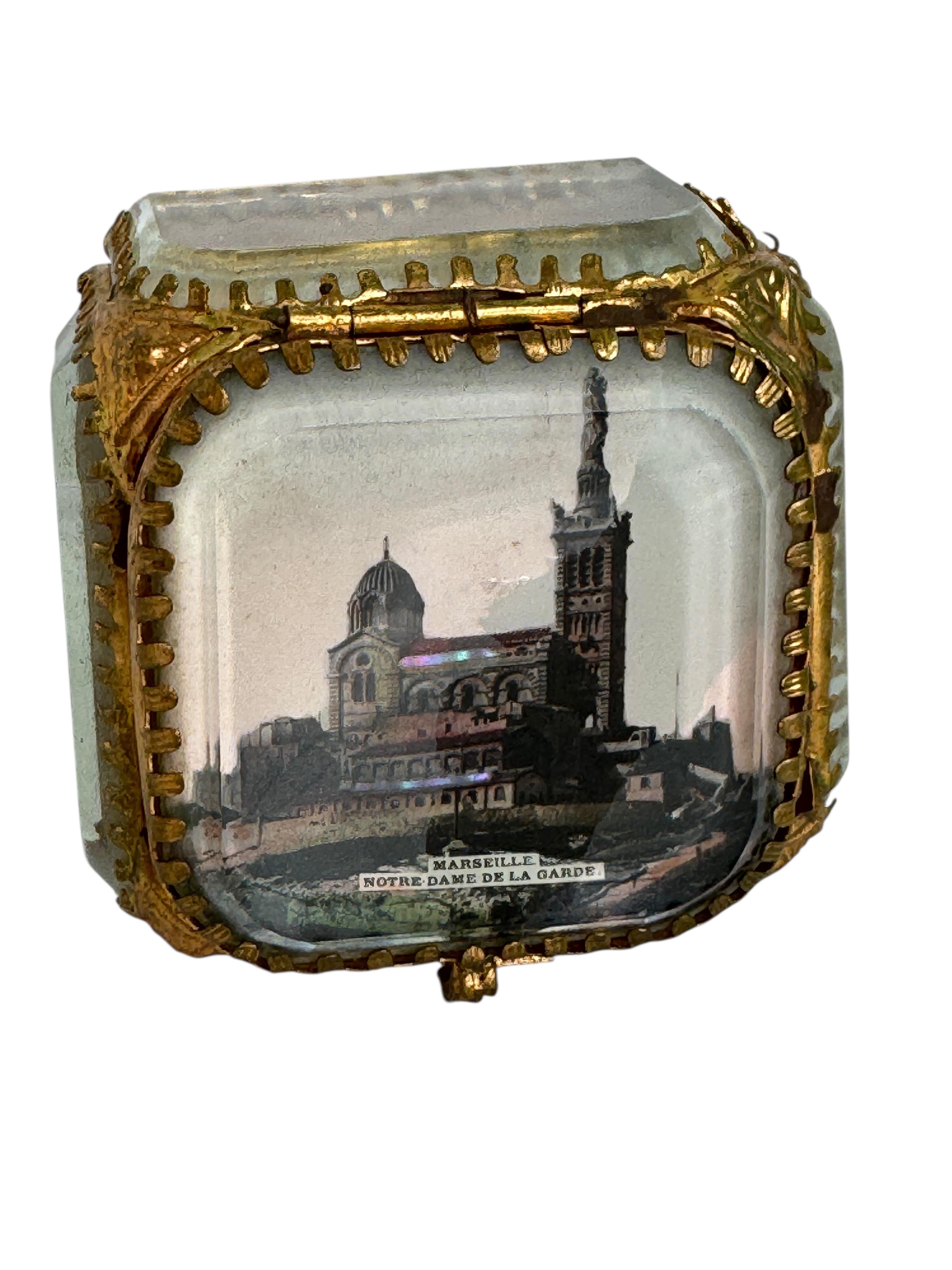 Marseille Antique French Grand Tour Souvenir Casket, Beveled Glass & Eglomise en vente 1