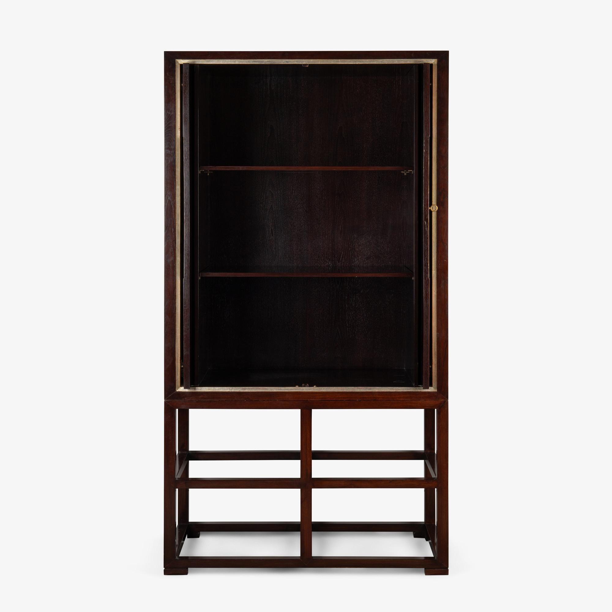 Marseilles-Schrank aus Karelianischer Birke und Nussbaum von Therien für Fournir Collections 12