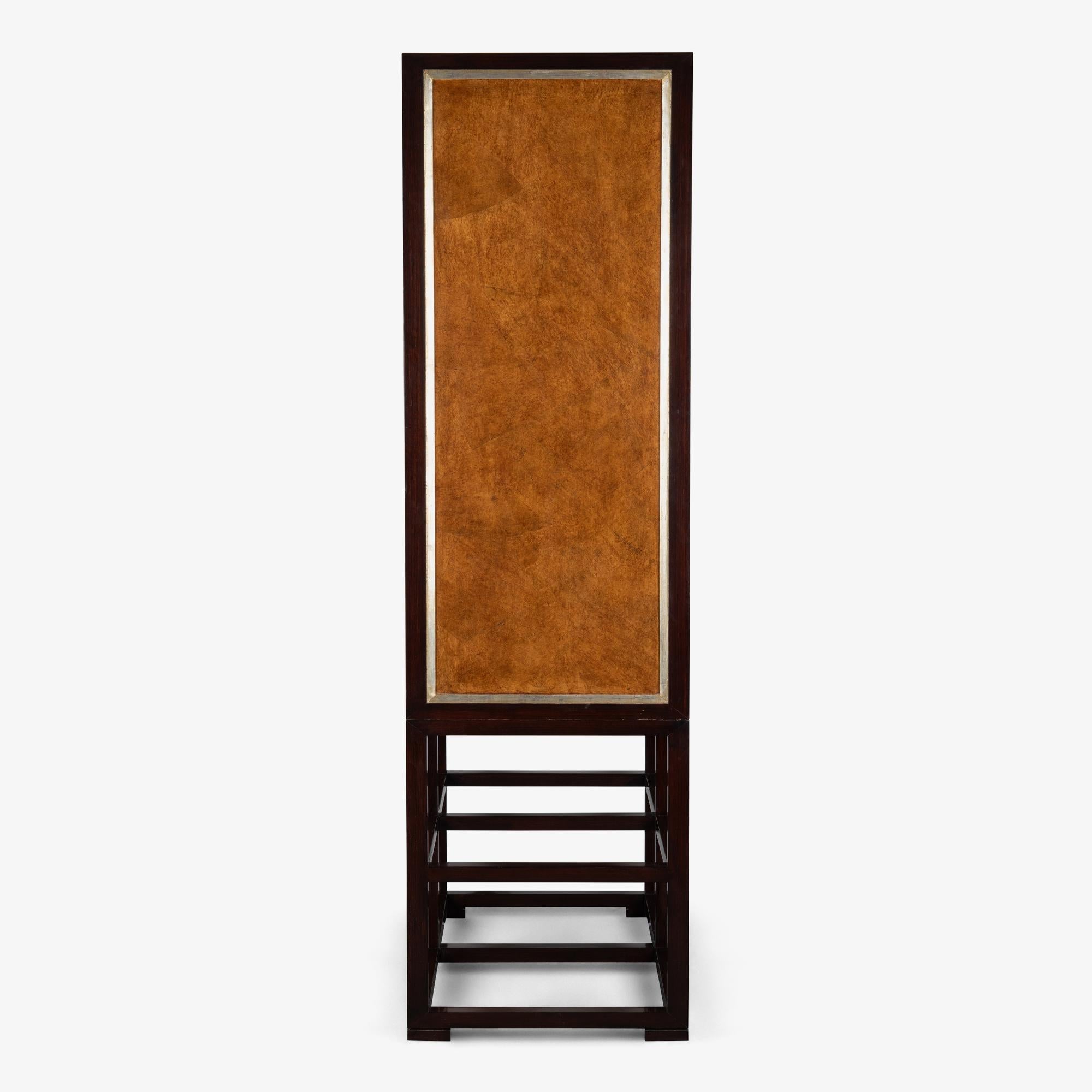 Marseilles-Schrank aus Karelianischer Birke und Nussbaum von Therien für Fournir Collections 1