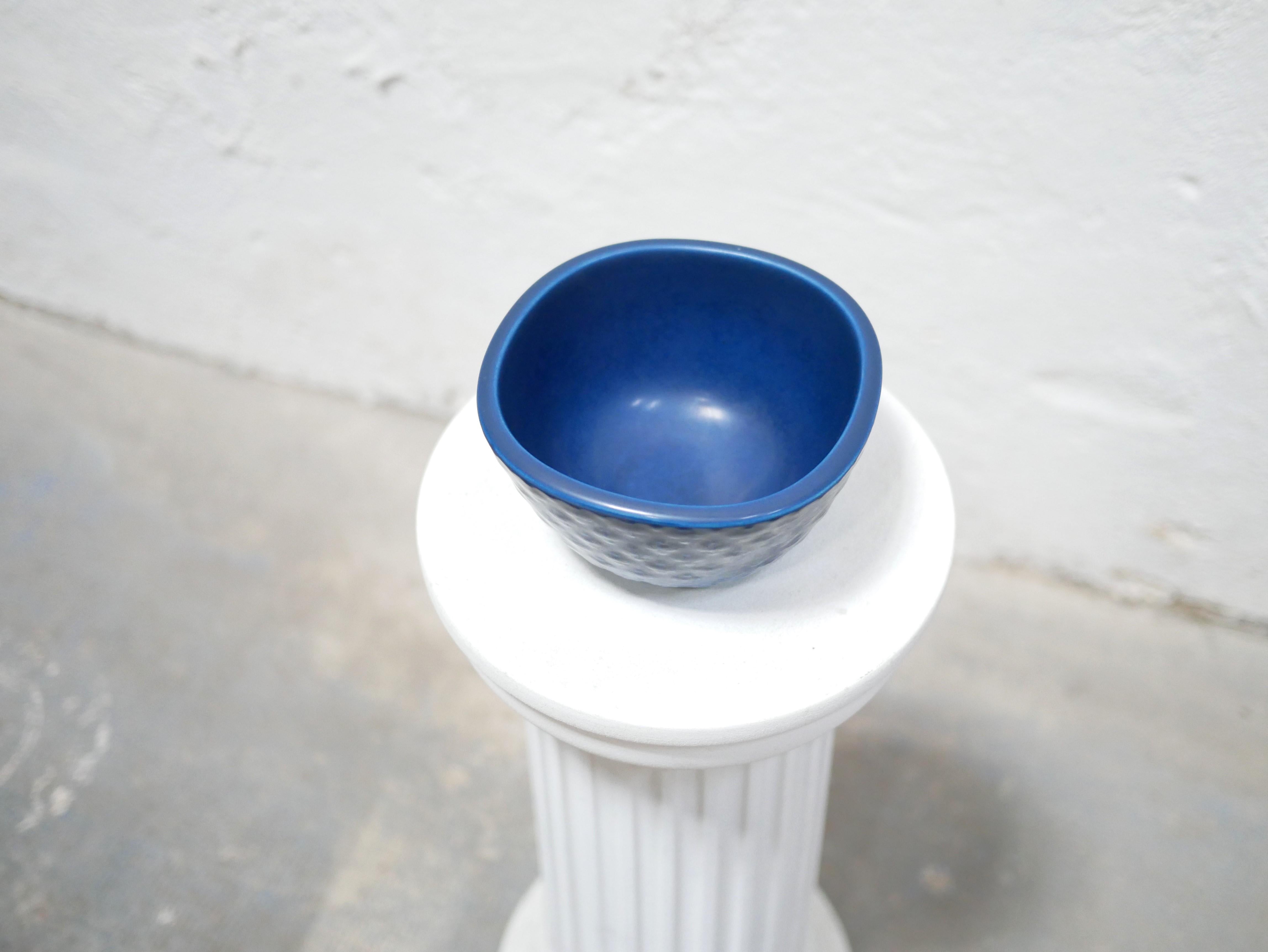 Danish Marselis bowl in ceramic by Nils Thorsson for Aluminia Royal Copenhagen, Denmark For Sale