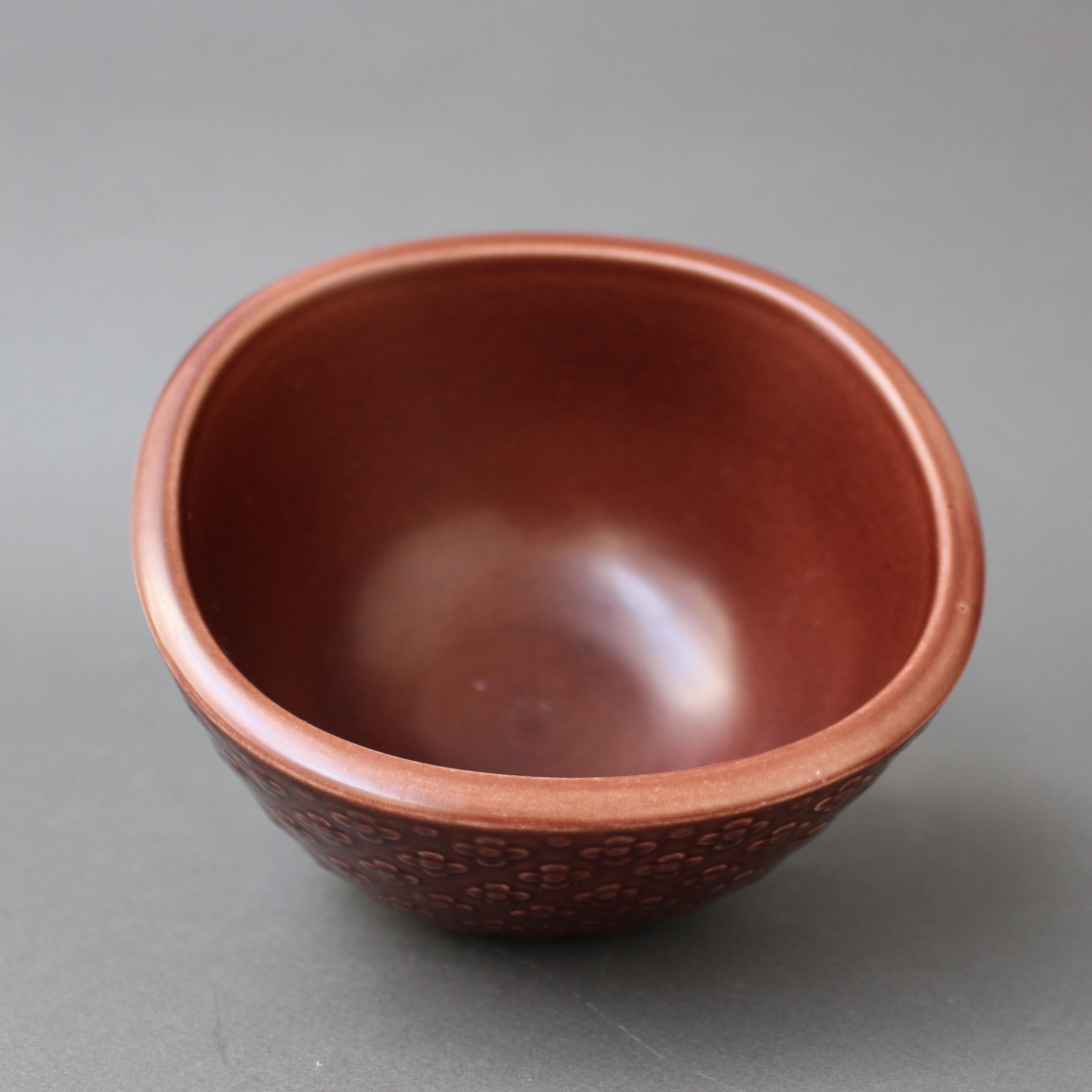 'Marselis' Porcelain Bowl by Nils Thorsson for Aluminia, Royal Copenhagen In Good Condition In London, GB