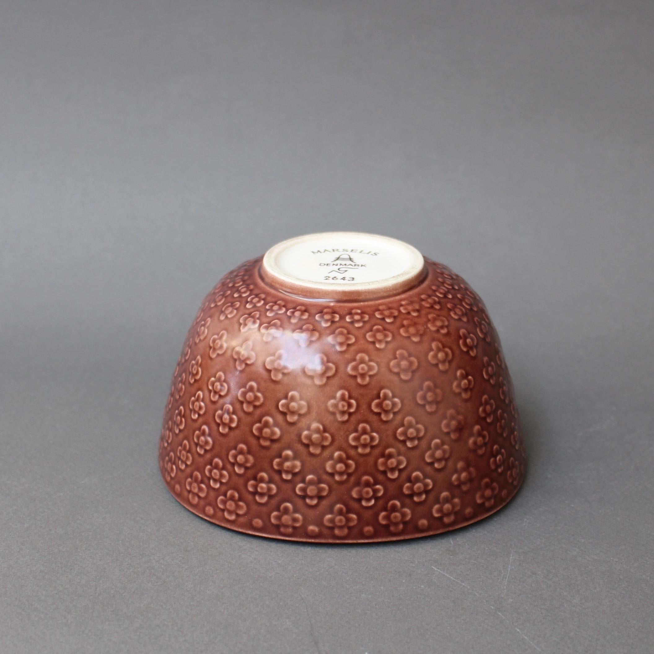 'Marselis' Porcelain Bowl by Nils Thorsson for Aluminia, Royal Copenhagen 3