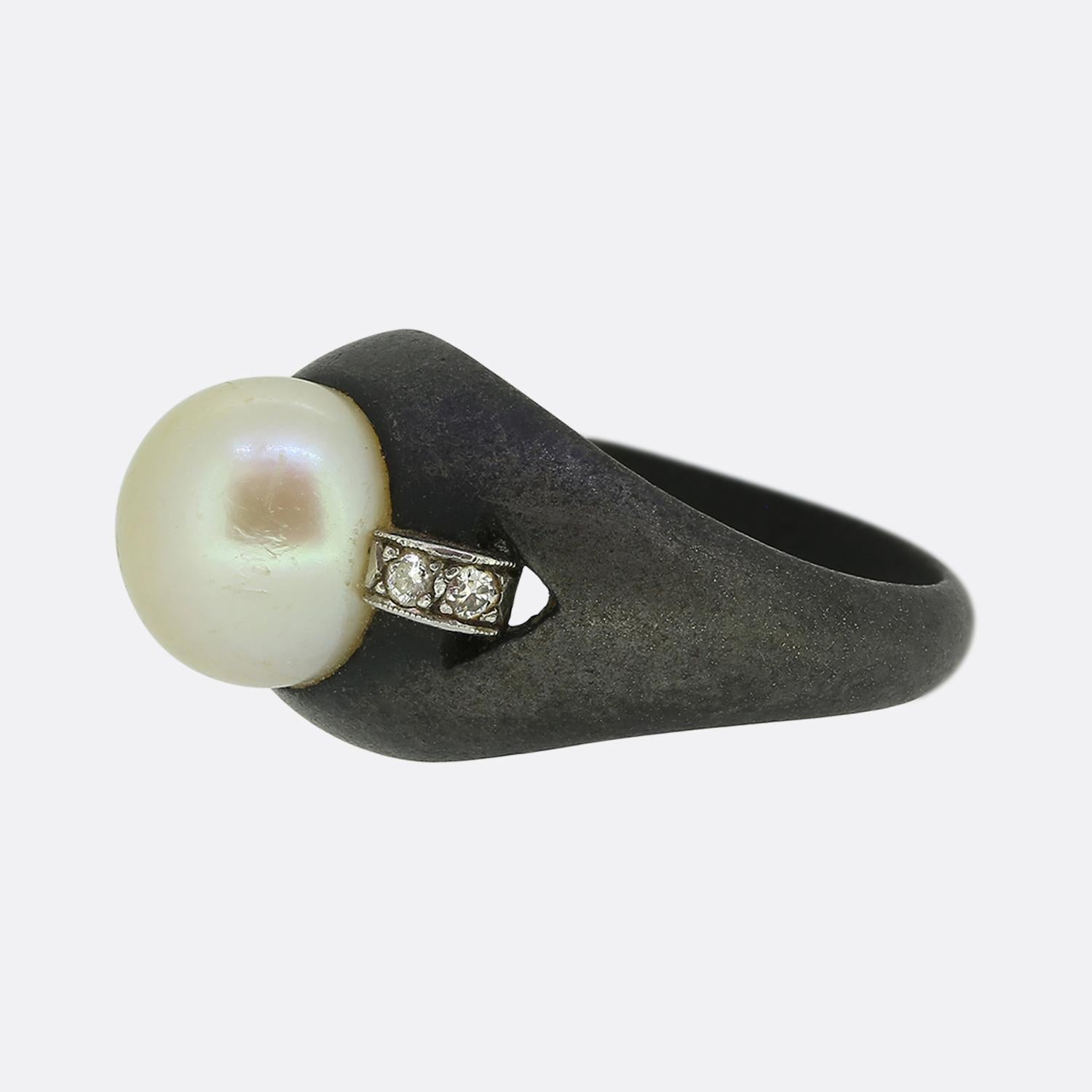 Here we have a fabulous creation from renowned San Fransisco designer Marsh & Co. The name is famed for crafting fine jewellery using matte-finished patinated steel set with diamonds, gold, pearls, and other gemstones. Following such a theme, this