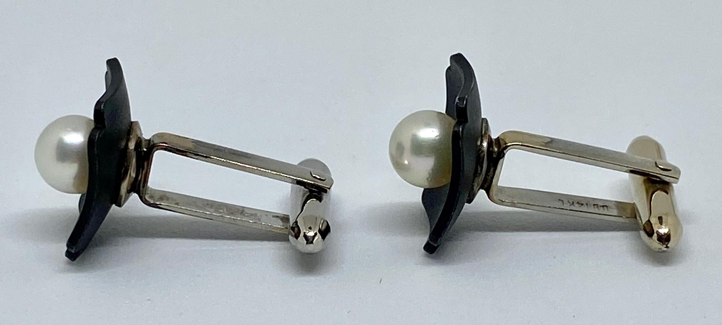 Art Deco Marsh & Company Gold, Oxidized Steel and Cultured Pearl Cufflinks Dress Set For Sale