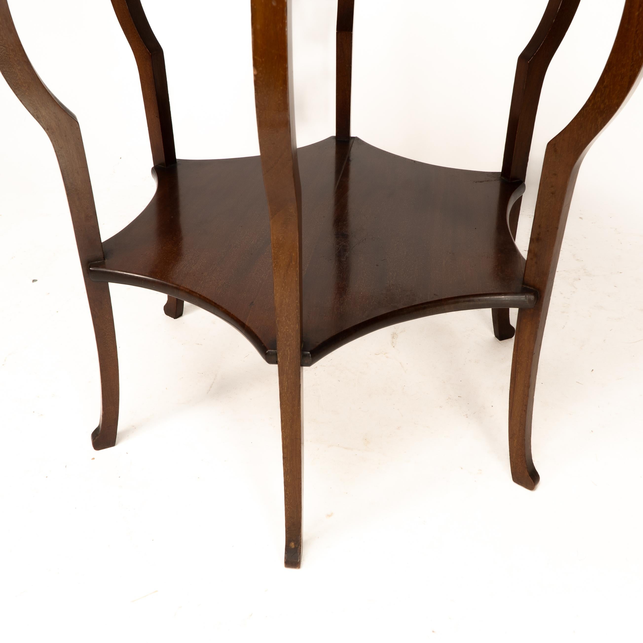 Marsh Jones and Cribb. A superb pair of side tables For Sale 8