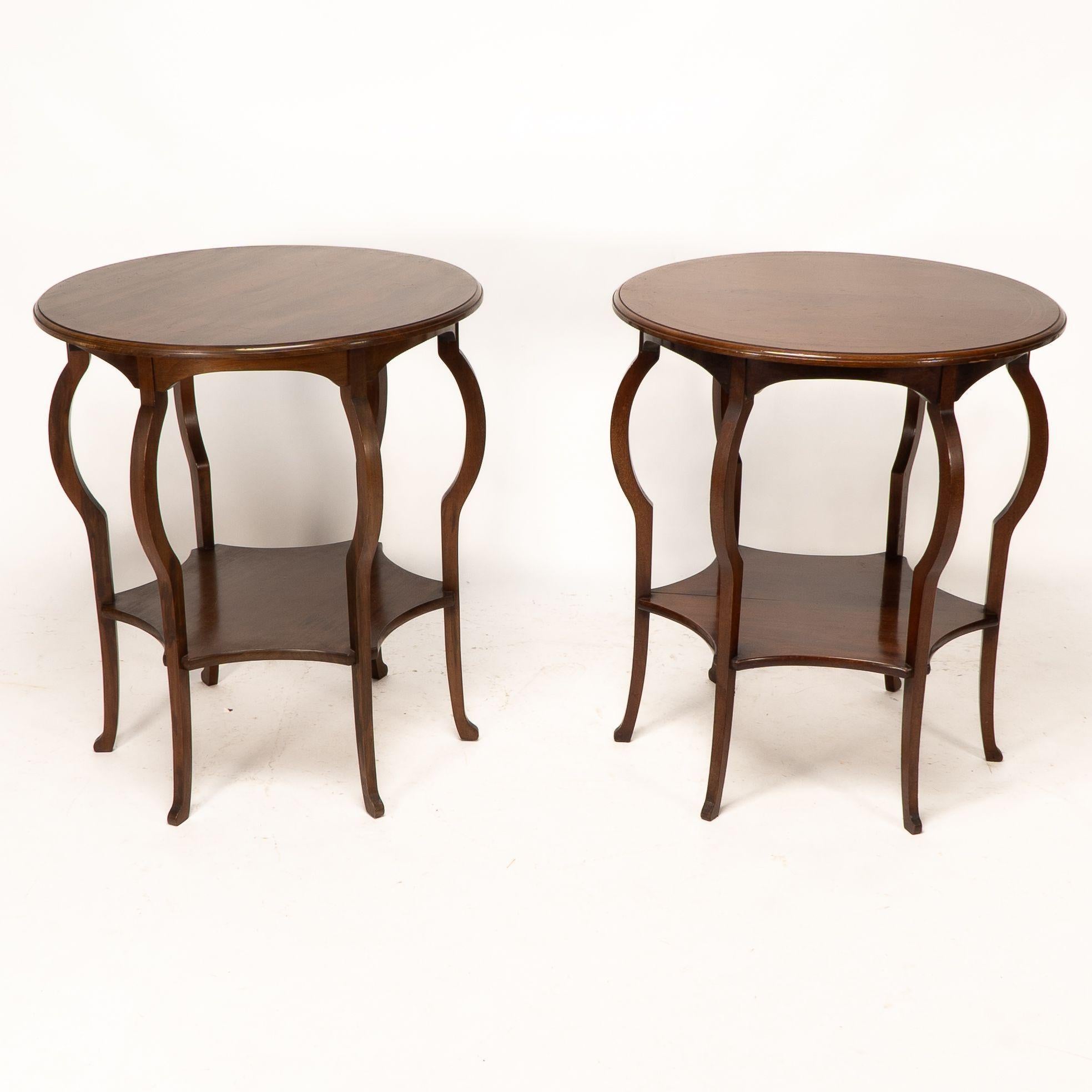 Marsh Jones and Cribb. A superb pair of side tables In Good Condition For Sale In London, GB