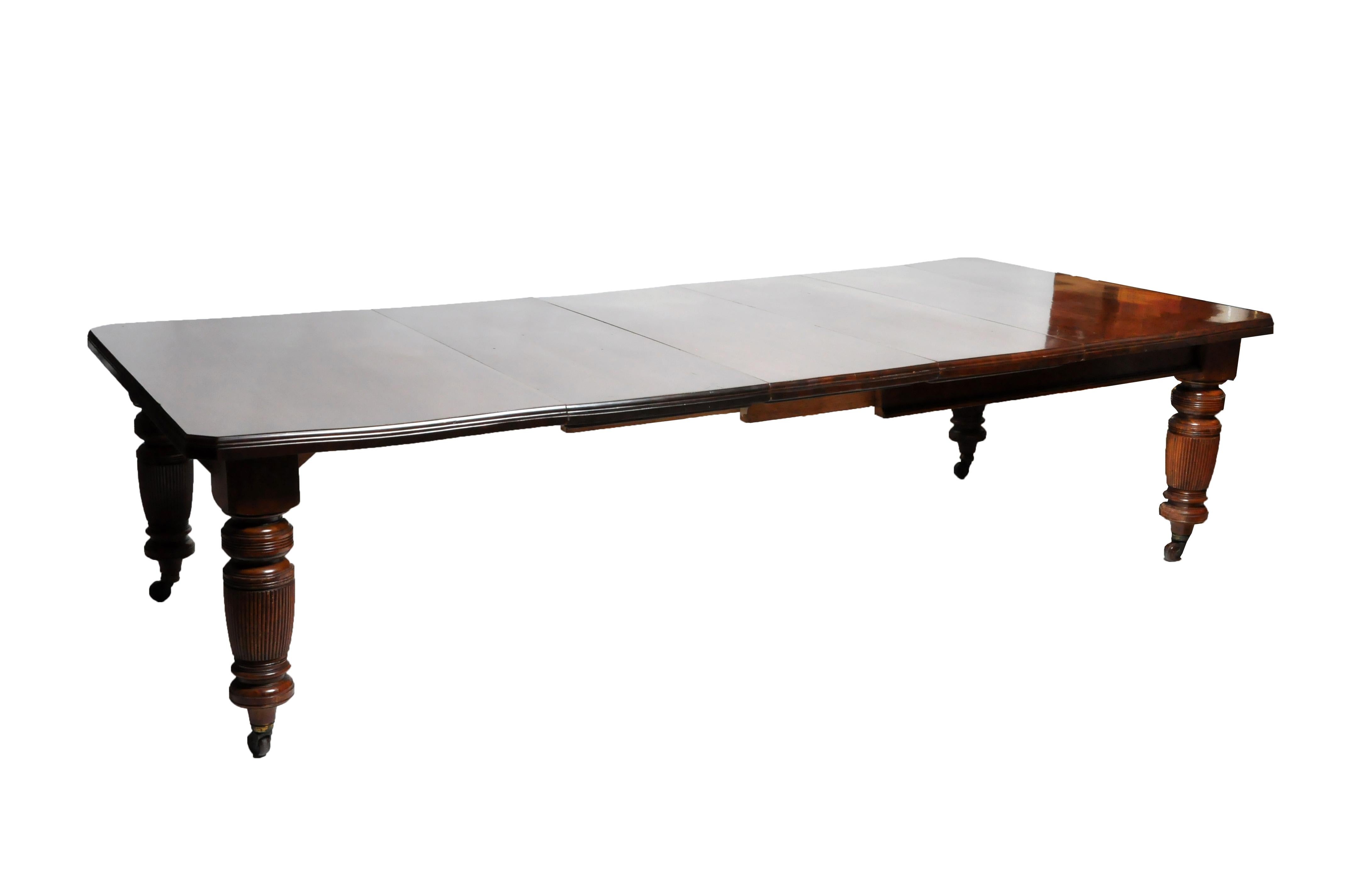 Marsh, Jones, & Cribb Antique Dining Table with Three Leaves 8