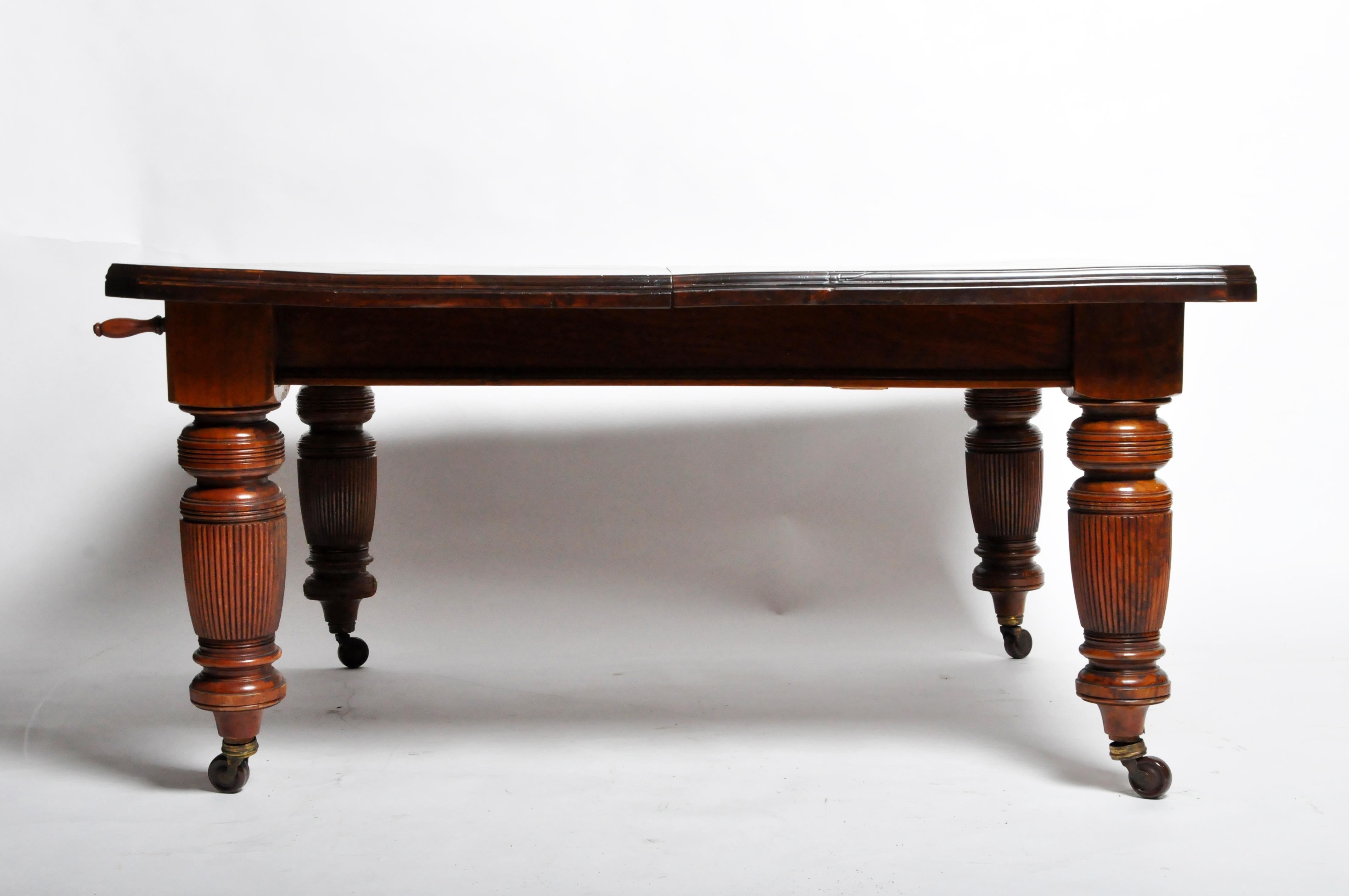 English Marsh, Jones, & Cribb Antique Dining Table with Three Leaves