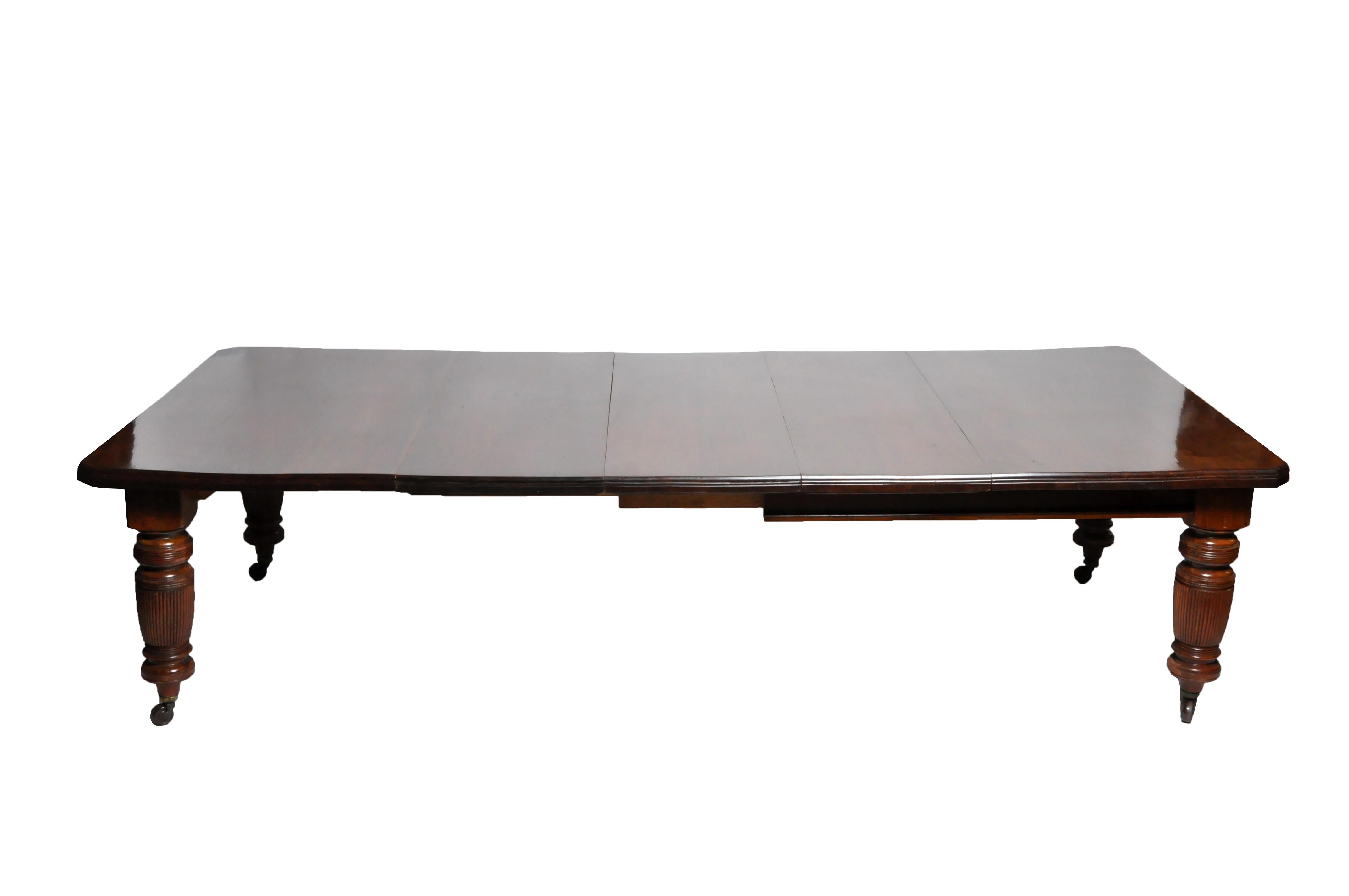 Marsh, Jones, & Cribb Antique Dining Table with Three Leaves 2