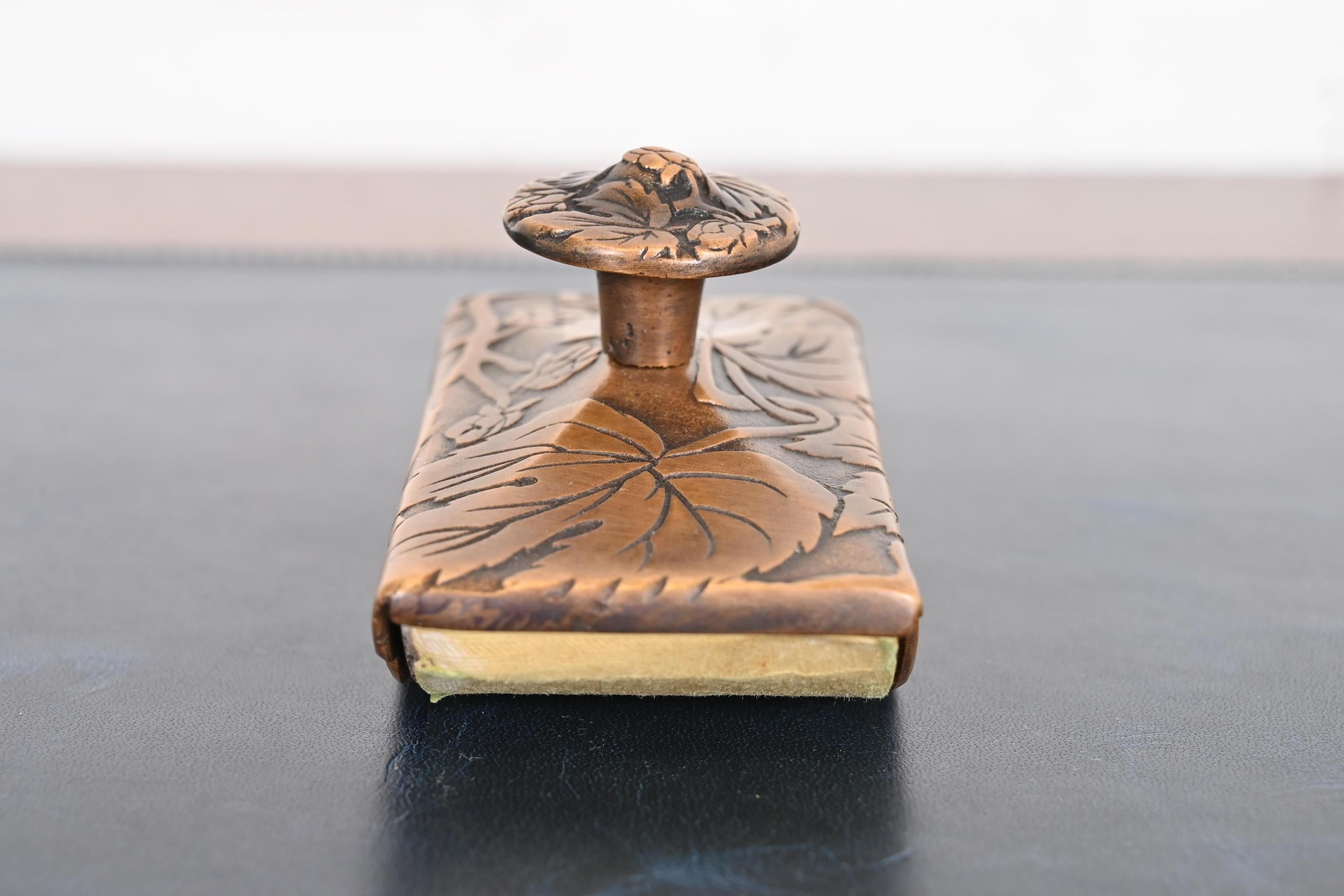 Marshall Field & Co. Antique Floral Ivy Bronze Rocker Blotter, Circa 1910 3