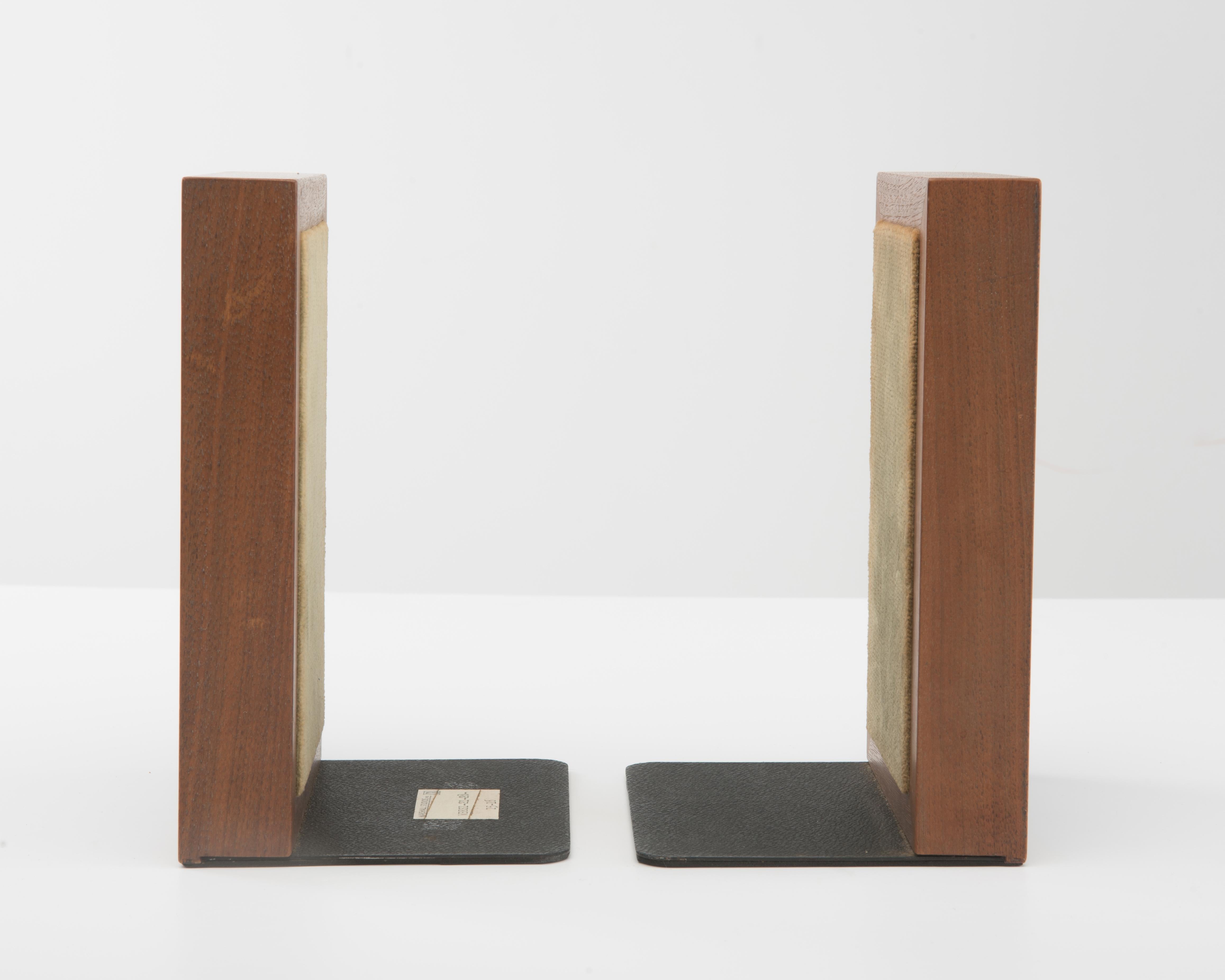 Marshall Studios Gordan Jane Martz Tile Walnut Bookends Mid Century In Good Condition For Sale In Forest Grove, PA