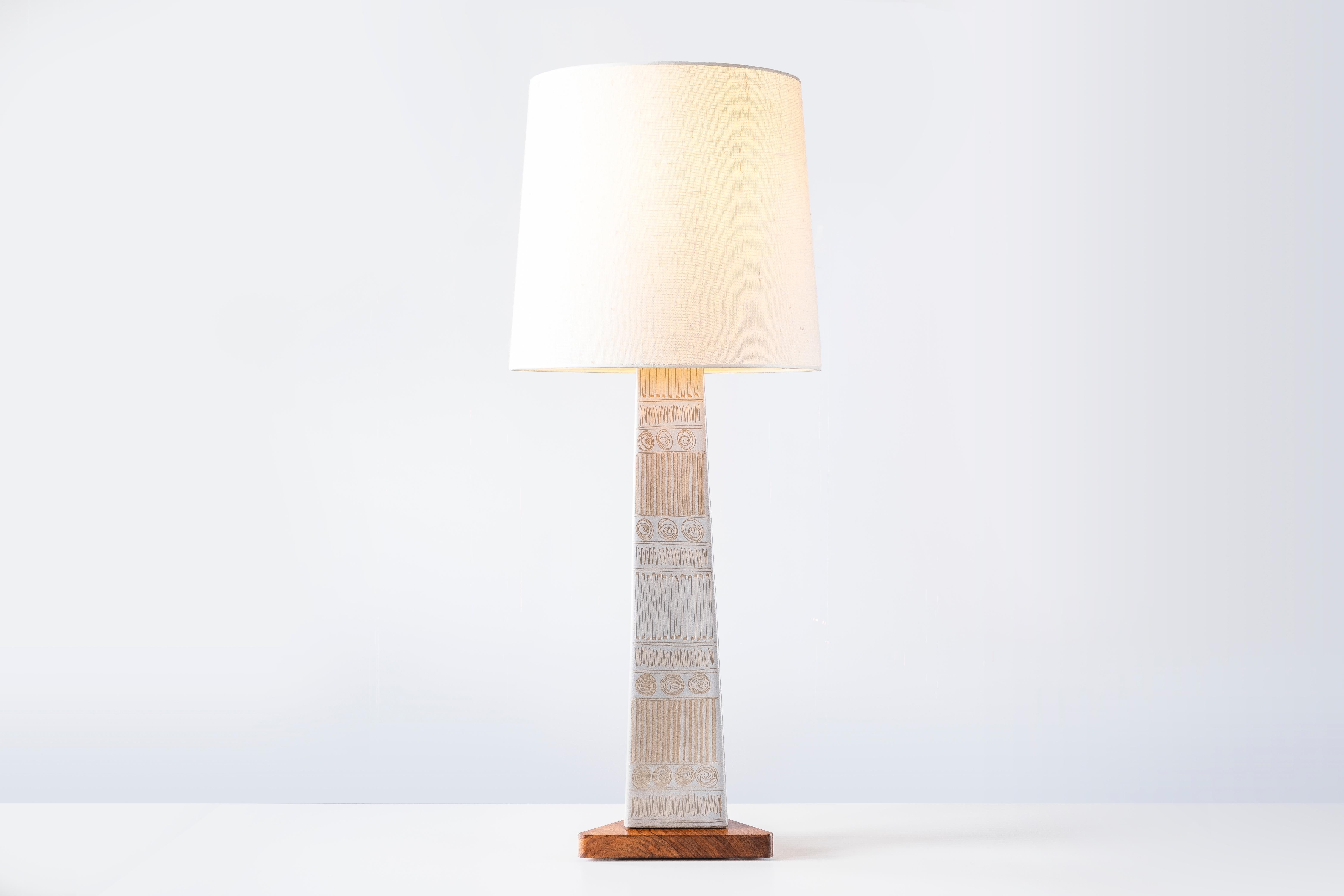 ?? WHAT'S INCLUDED?
—
This listing is for the lamps only. New shades, exactly matching the catalog dimensions can be purchased upon request.


?? WHAT IS IT?
—
This absolutely gigantic Martz lamp comes in a white glaze with a variety of
