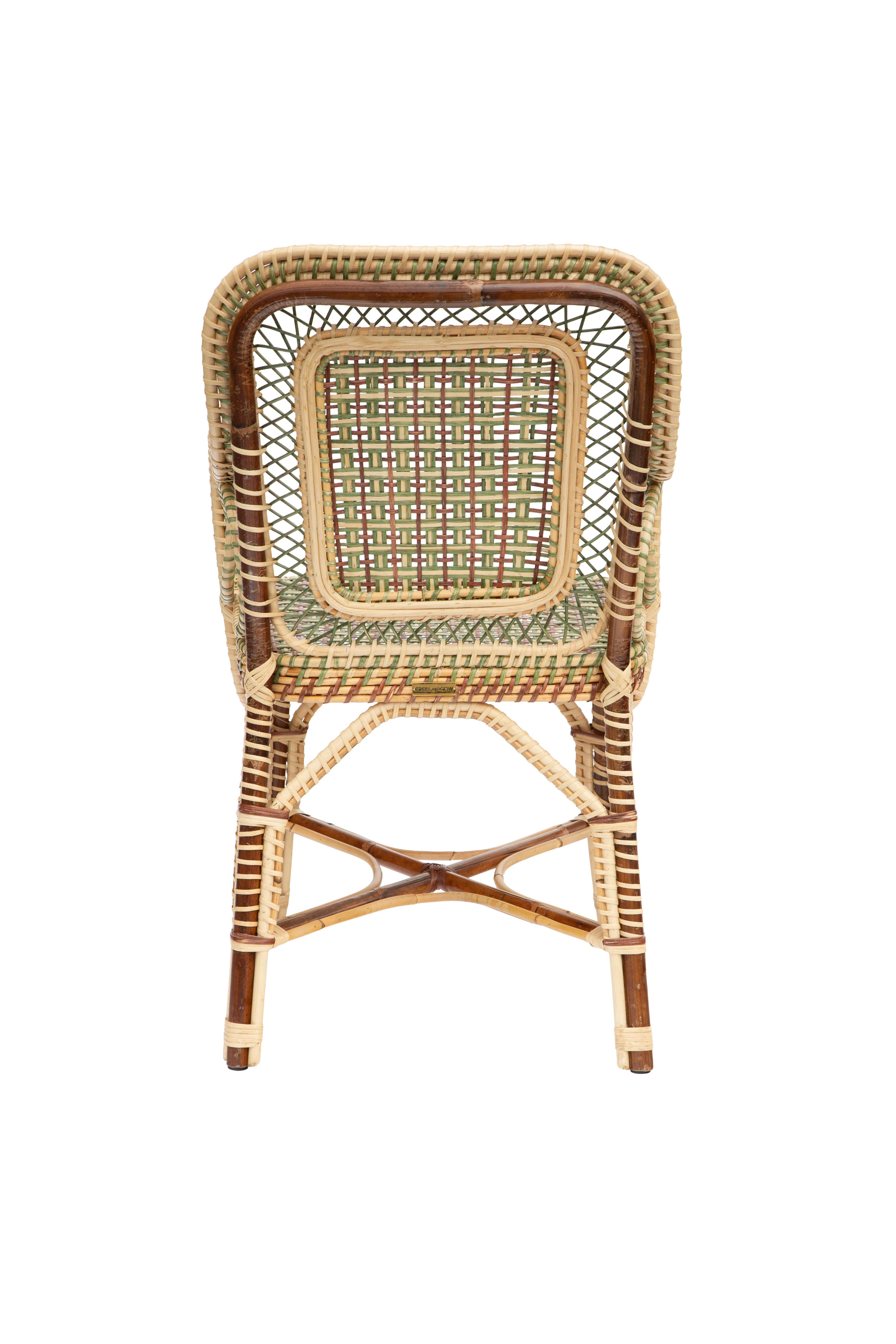 Fait main Fauteuil Marshan en rotin vert par Creel and Gow en vente