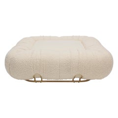 Pouf Marshmallow di Draga & Aurel in lana e ottone, 21° secolo