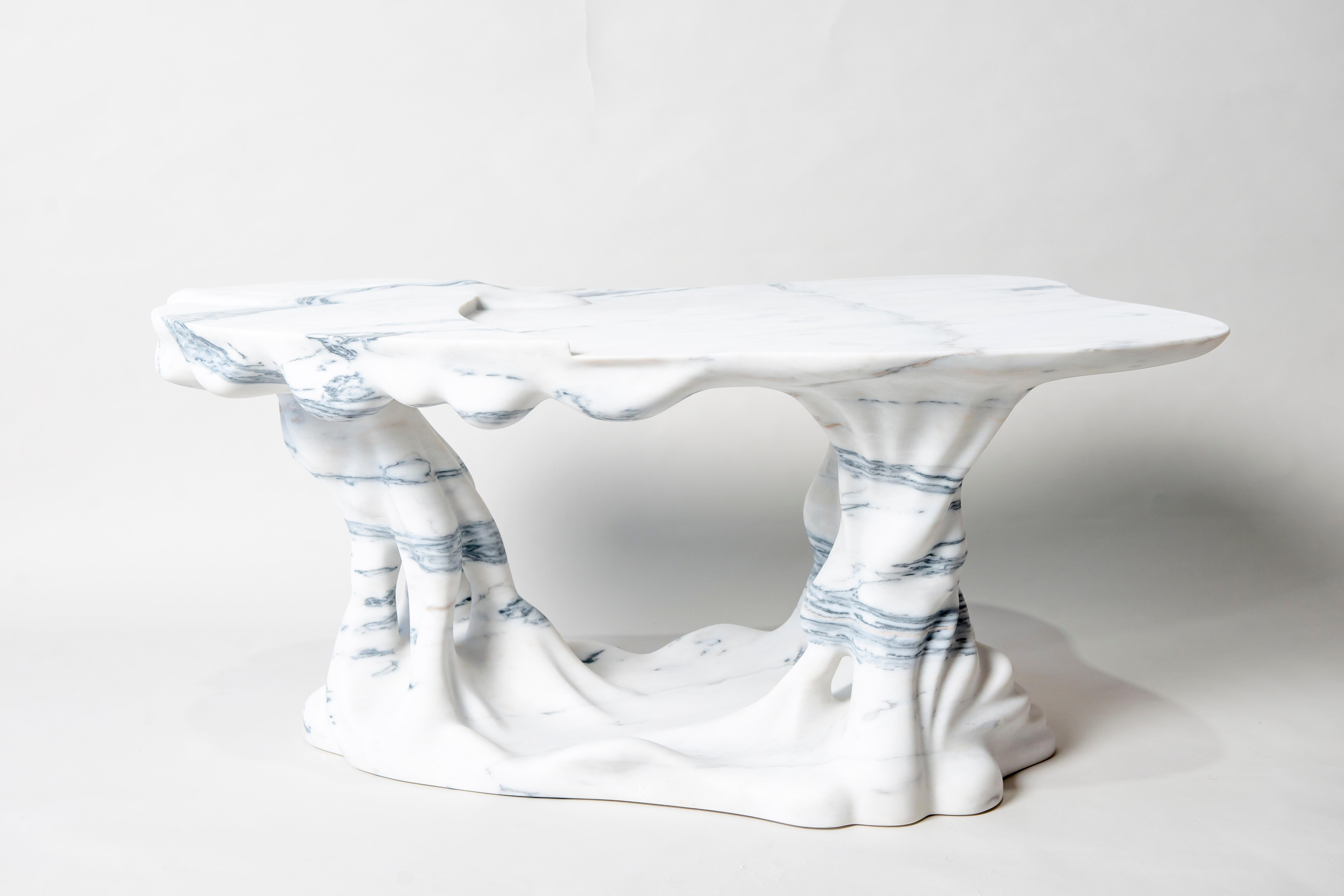 Marsili Handgefertigter Couchtisch aus weißem Marmor von MANTA Handmade Stone Designs im Angebot 5