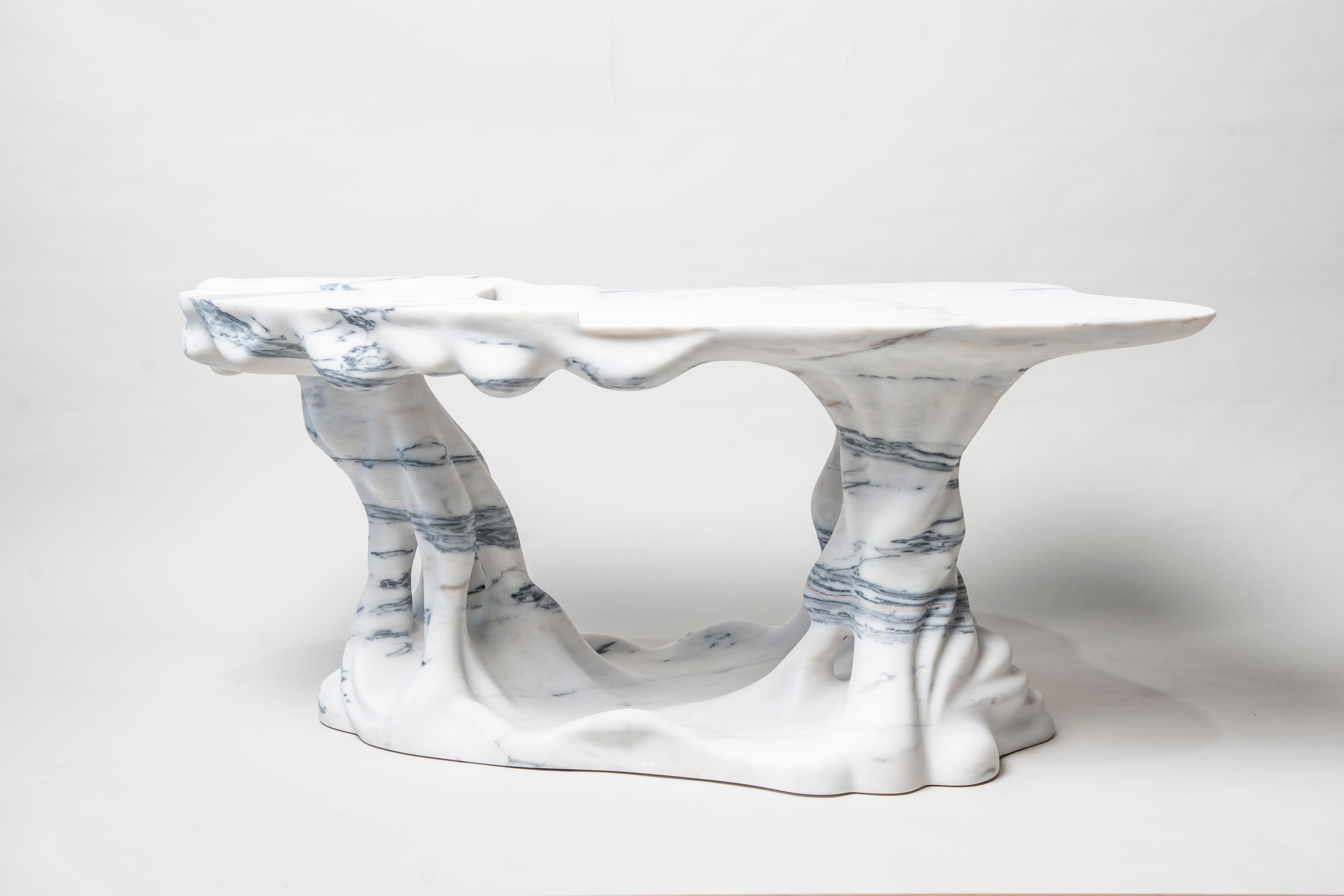Marsili Handgefertigter Couchtisch aus weißem Marmor von MANTA Handmade Stone Designs im Angebot 7