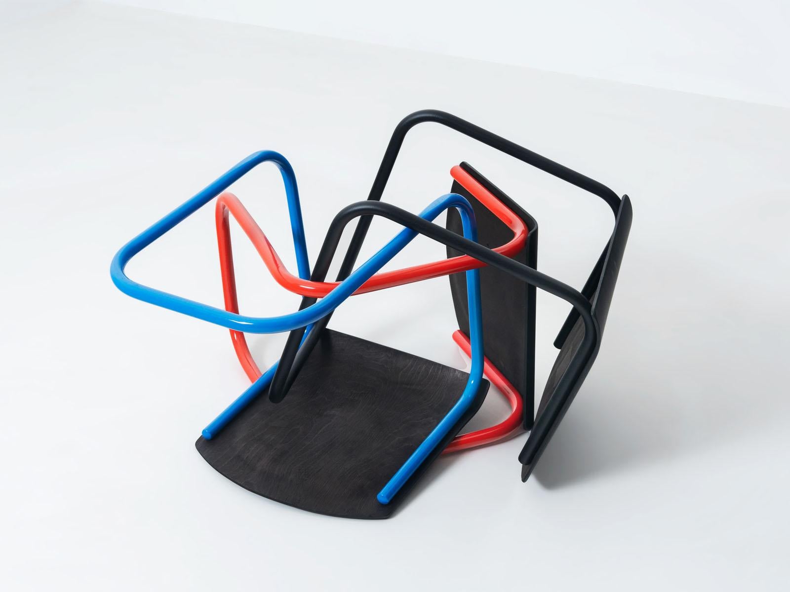 Mart Stam Bauhaus Stool in Black and Blue In Good Condition For Sale In Tarnowskie Gory, Sląskie