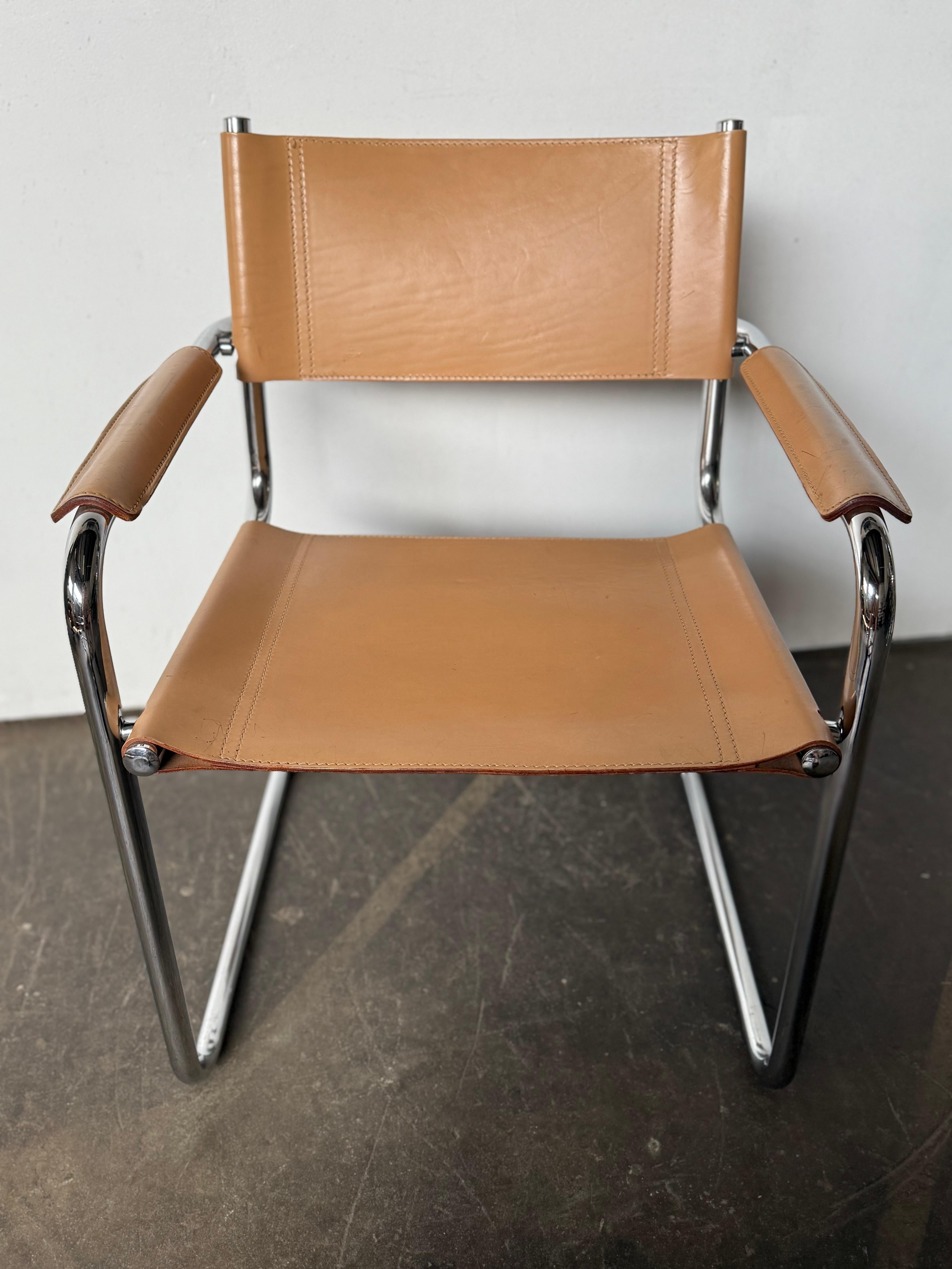 Chrome Chaises cantilever Bauhaus en chrome et cuir de Mart Stam en vente