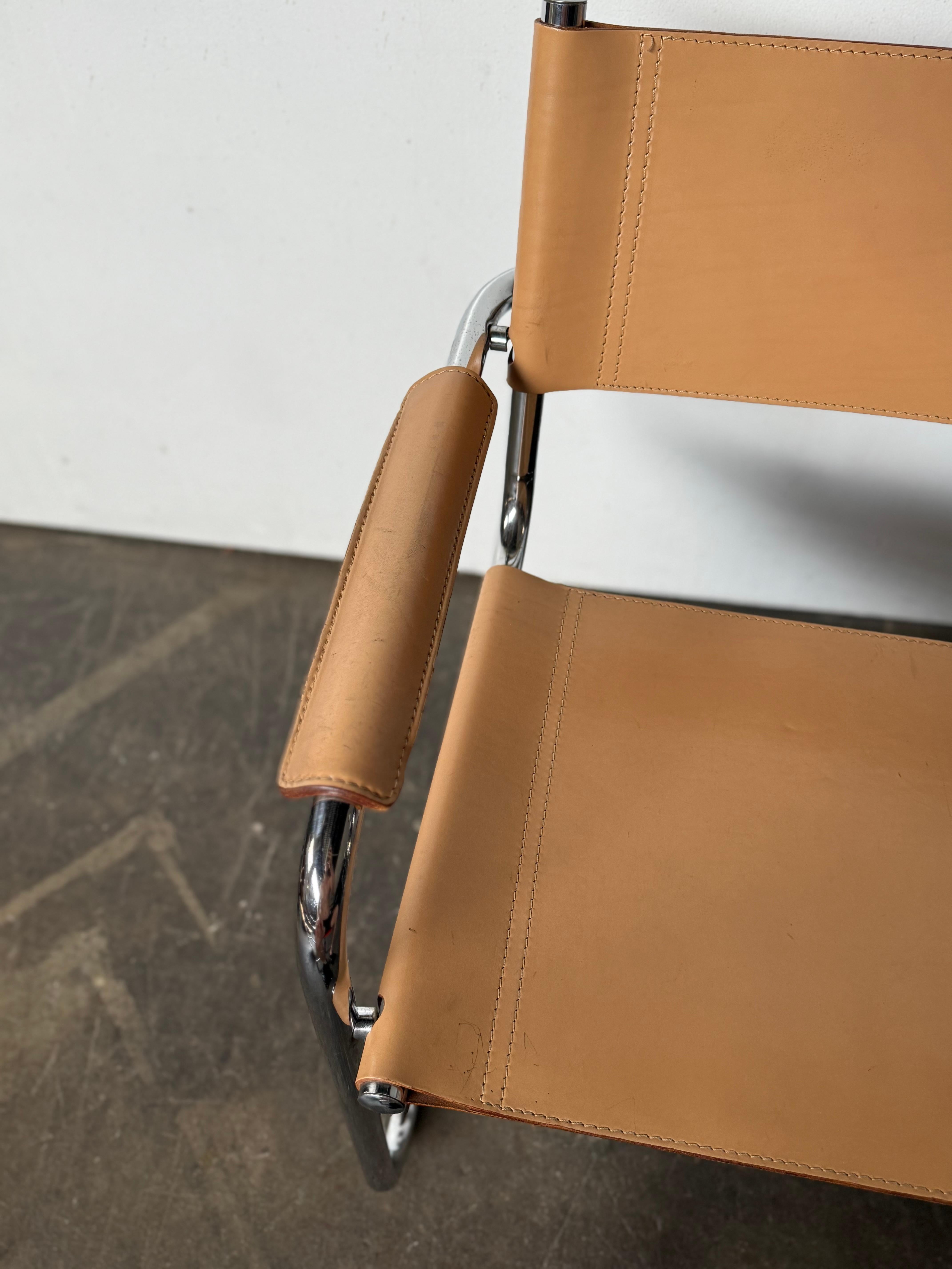 Chaises cantilever Bauhaus en chrome et cuir de Mart Stam en vente 1