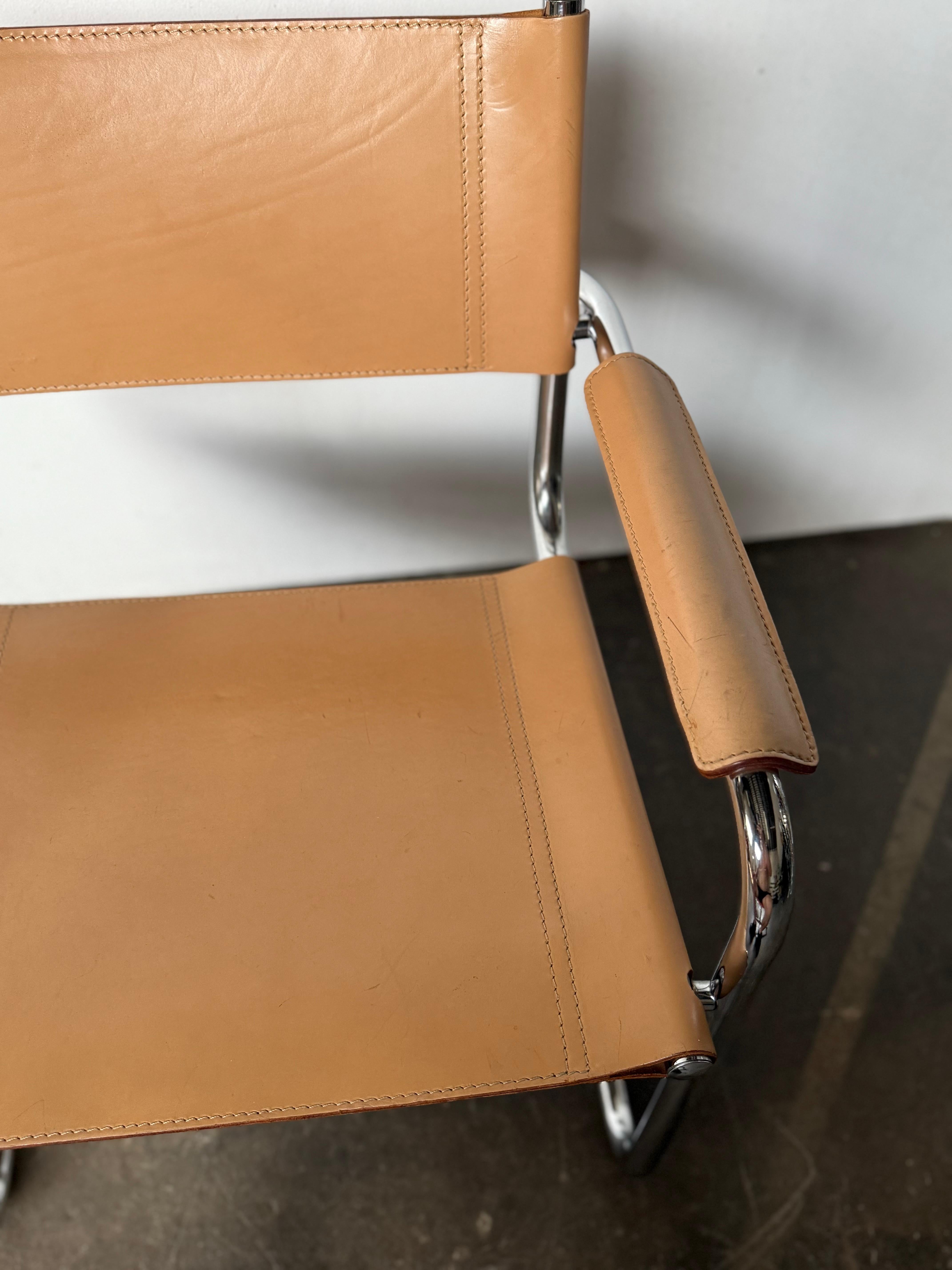 Chaises cantilever Bauhaus en chrome et cuir de Mart Stam en vente 2