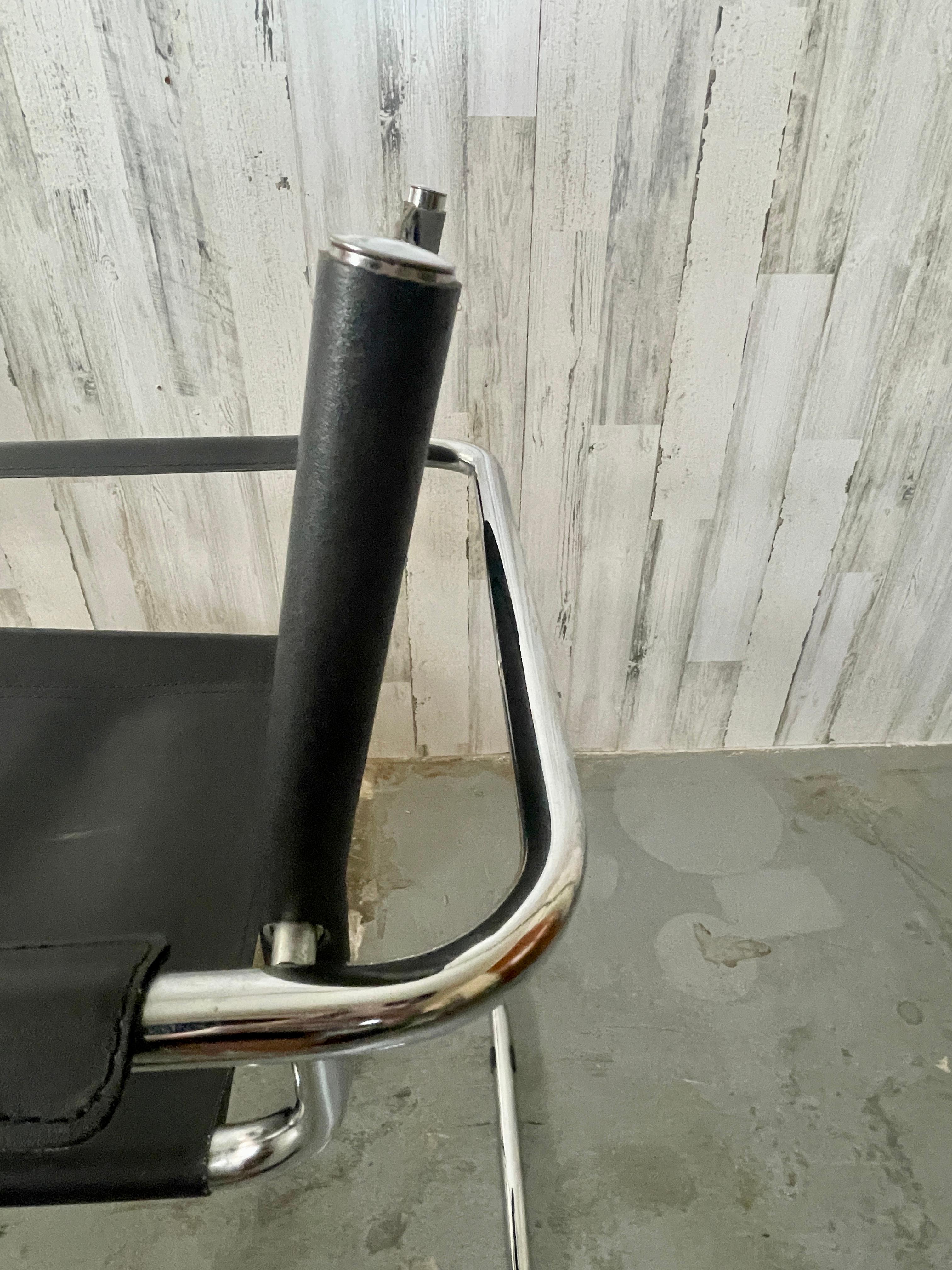 Mart Stam Style Chrome and Leather Barstool In Good Condition For Sale In Denton, TX