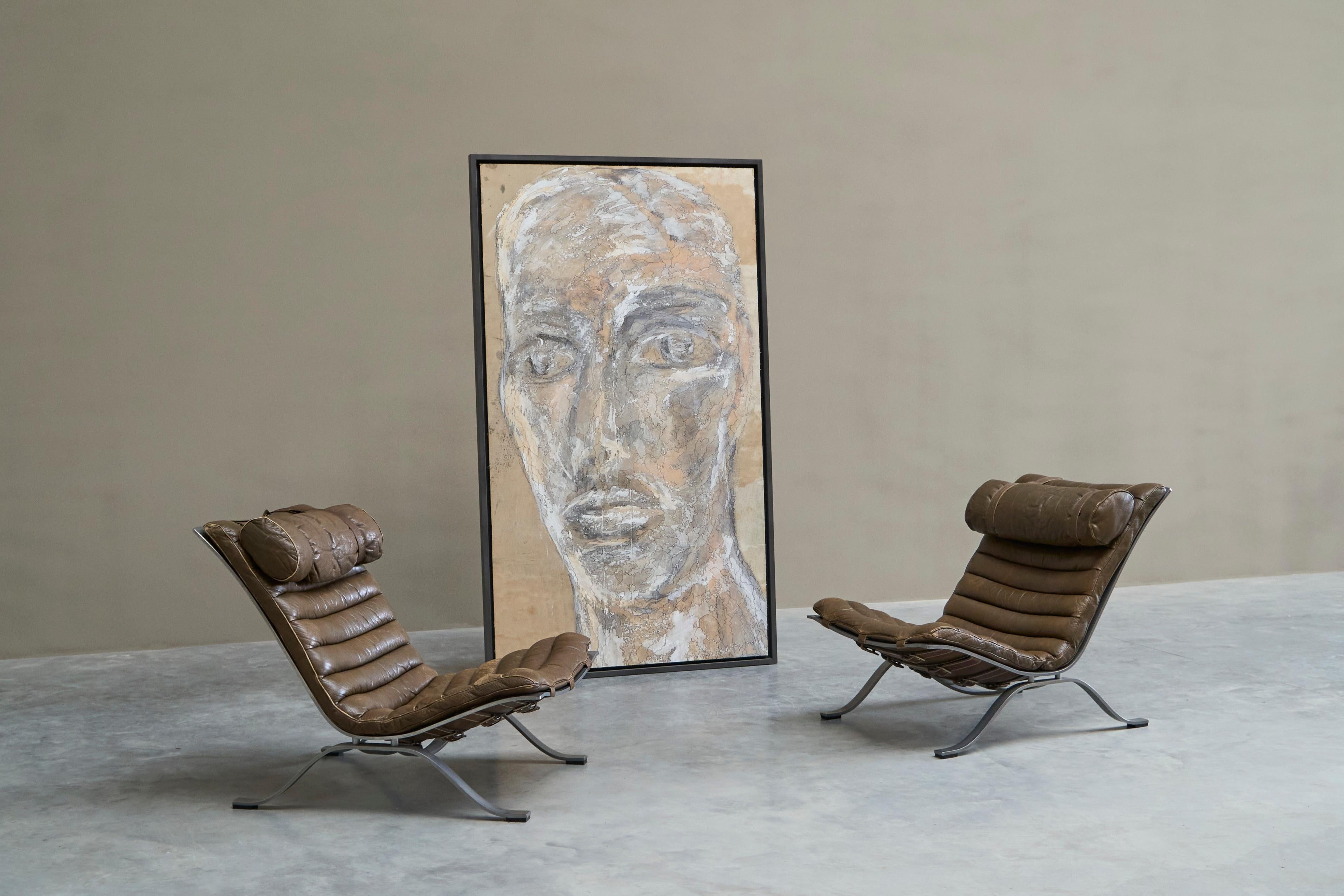 Mart Visser Large Artwork Mixed Media on Old Theatre Canvas 192 x 112. The Netherlands / France, 2017. 

This large work was made in his Tourrettes-sur-Loup atelier in the south of France, 2017. This work presents a monumental, elongated face in