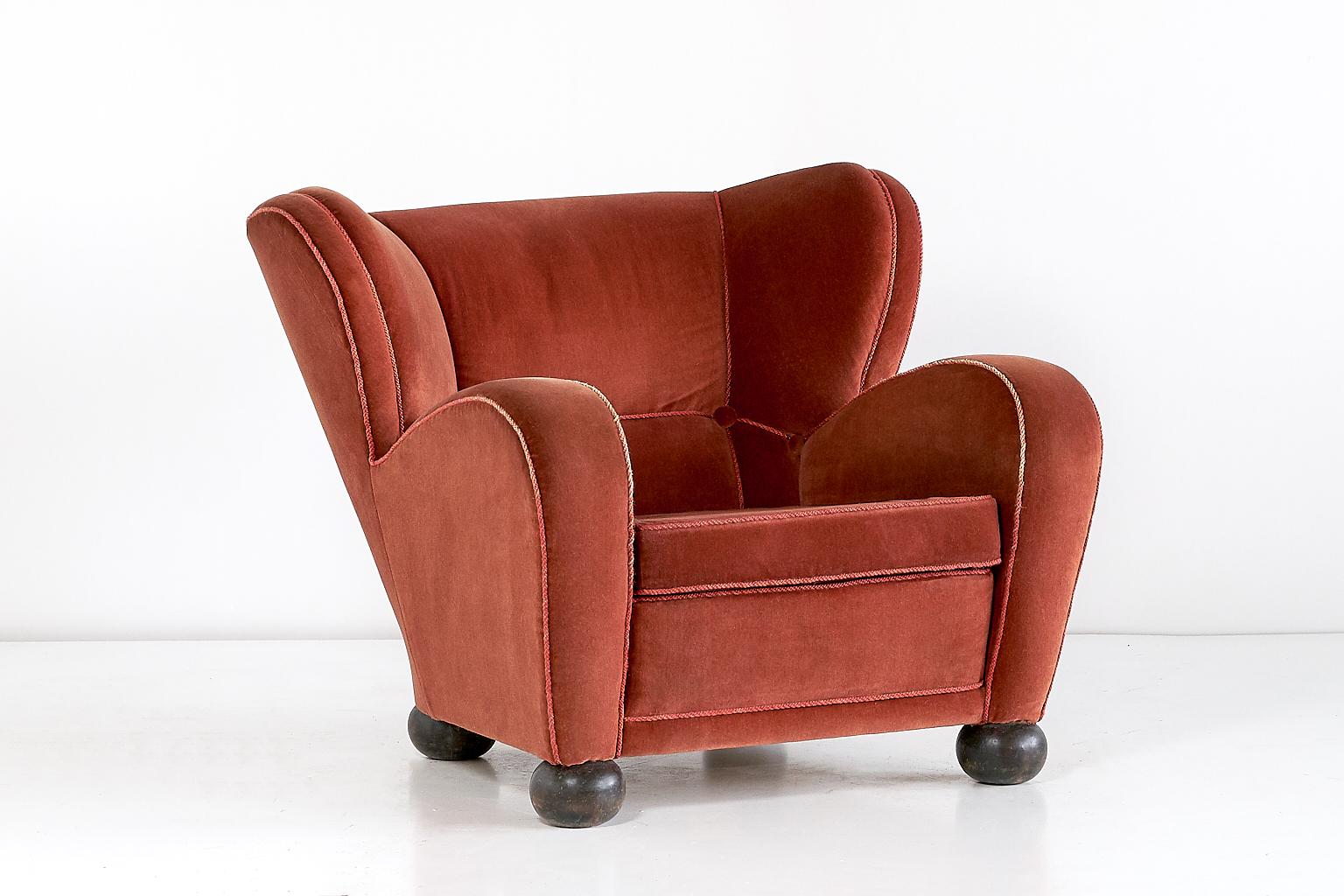 Märta Blomstedt Armchair in Mohair Designed for Hotel Aulanko, Finland, 1939 4