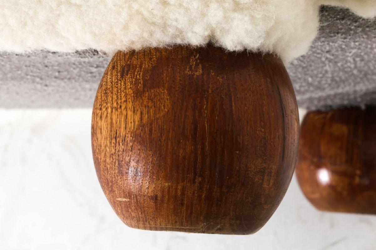 Marta Blomstedt Lambswool & Walnut Sofa, Finland circa 1940s For Sale 7