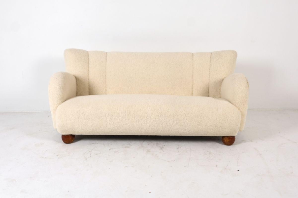 Mid-Century Modern Marta Blomstedt Lambswool & Walnut Sofa, Finland circa 1940s For Sale