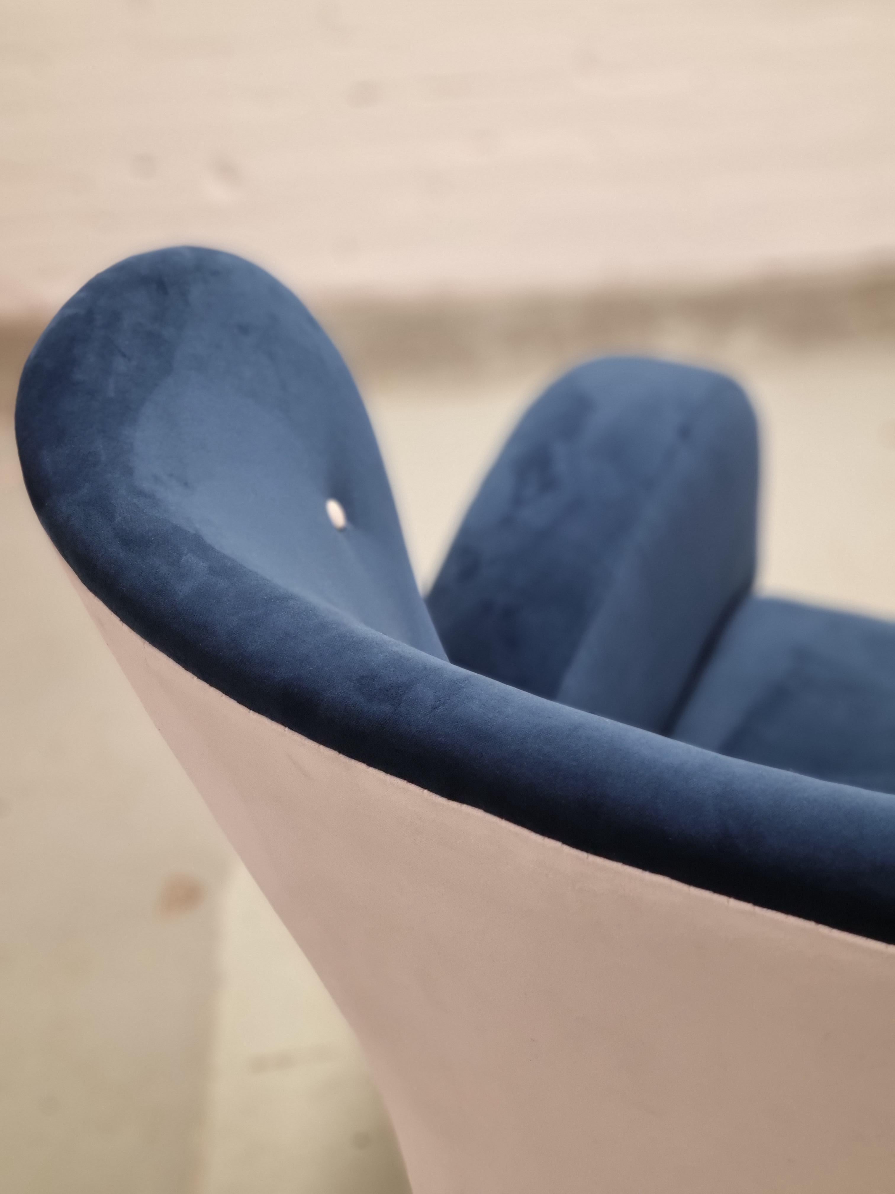 Velvet Märta Blomstedt, Original Aulanko Lounge Chair In Blue, White & Steel Legs, 1939