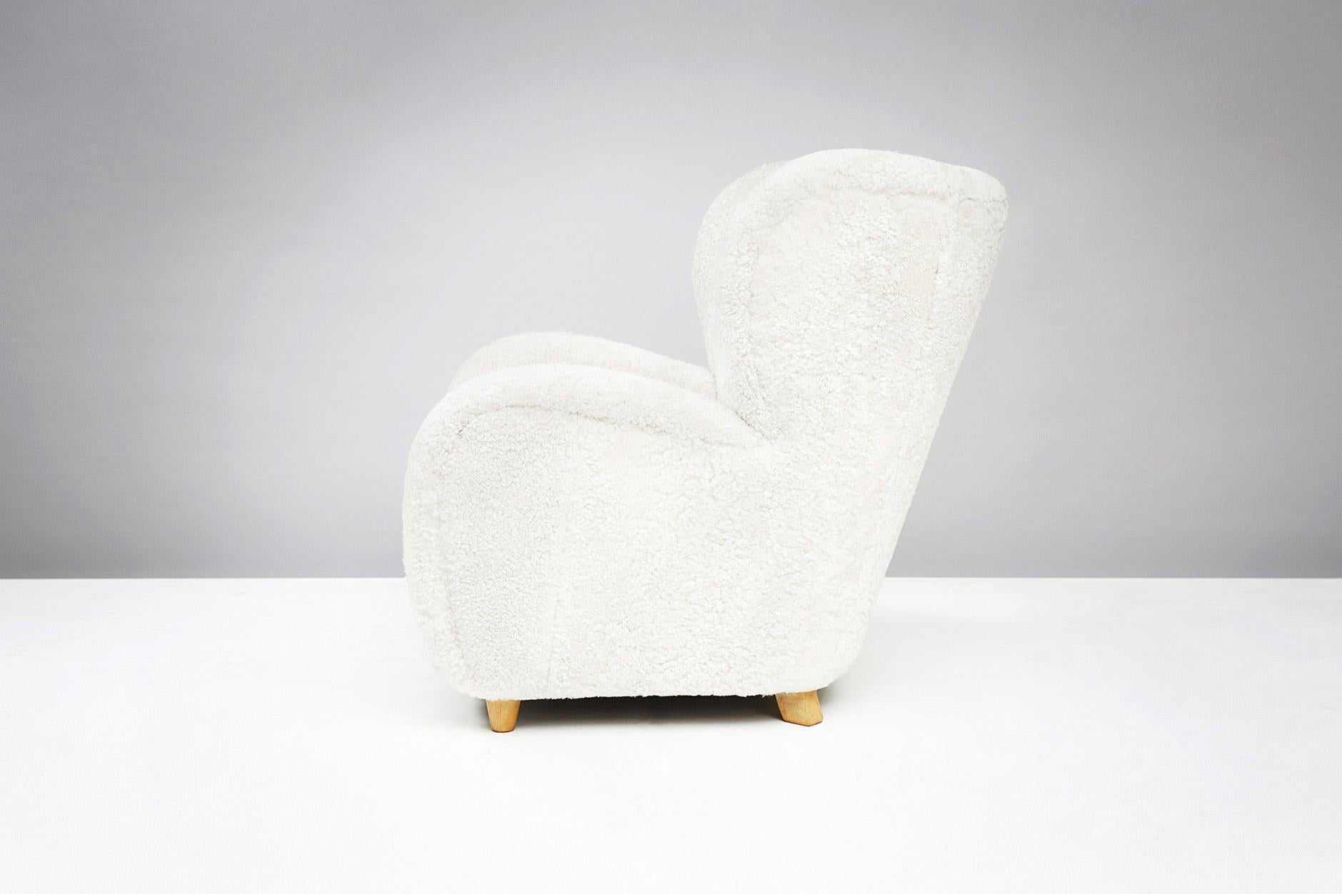 Scandinavian Modern Märta Blomstedt Lounge Chair, Beech