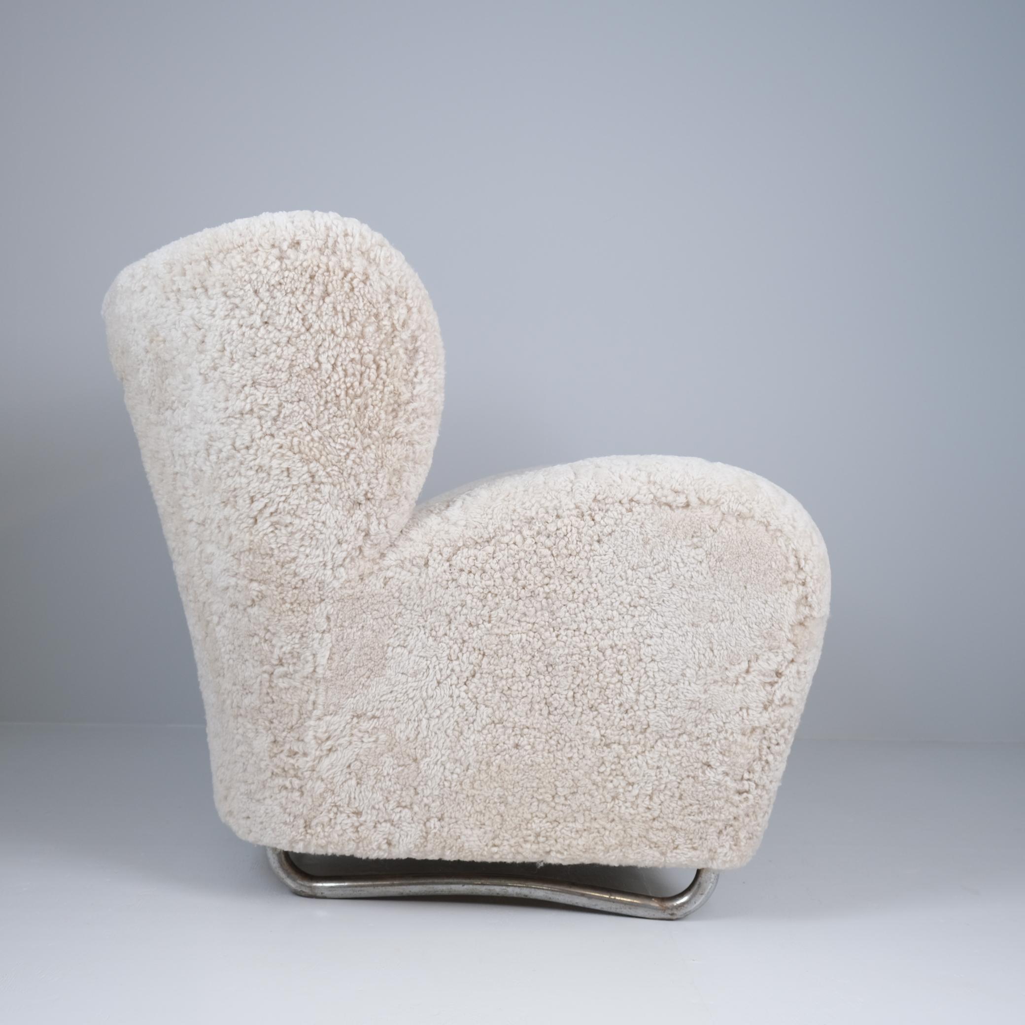 Ferro Märta Blomstedt, Sedia da salotto originale Aulanko in pelle di pecora e gambe in acciaio, 1939 in vendita