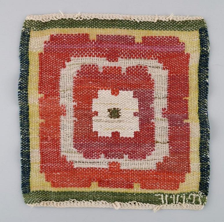 Swedish Märta Måås-Fjetterström (1873-1941), Sweden. Hand-woven wall rug of wool. For Sale